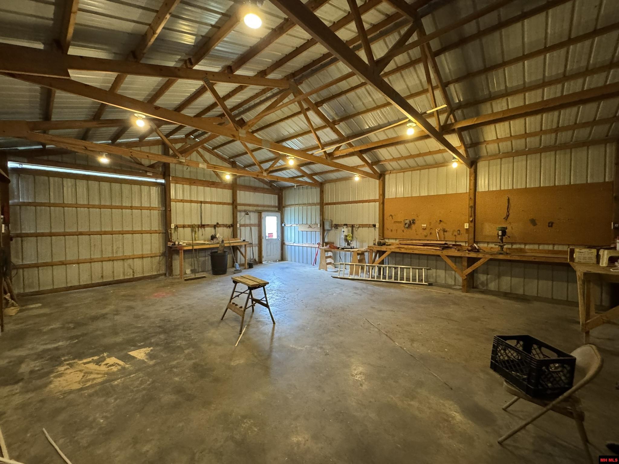 12547 Hwy 201 North