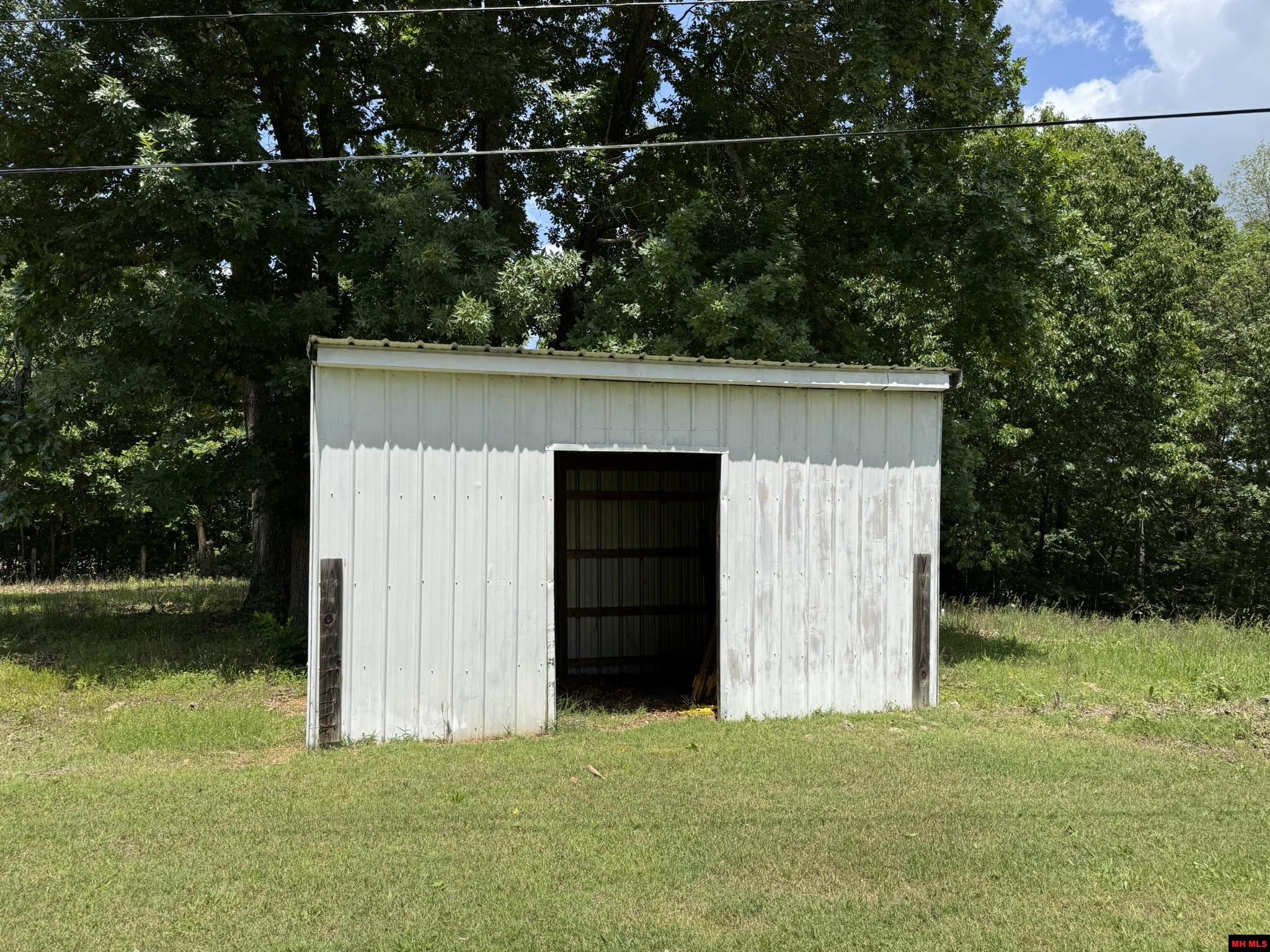 12547 Hwy 201 North