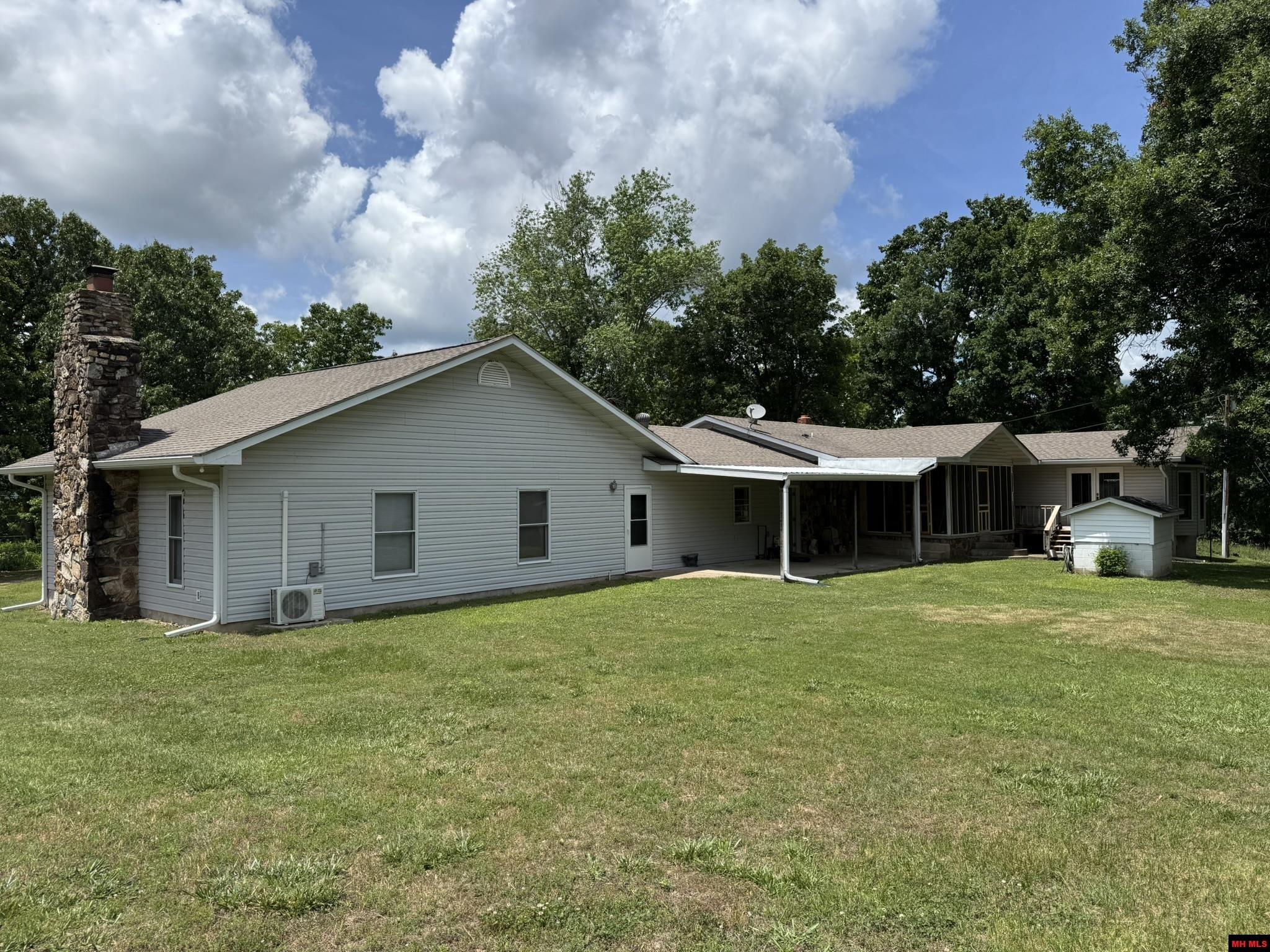 12547 Hwy 201 North