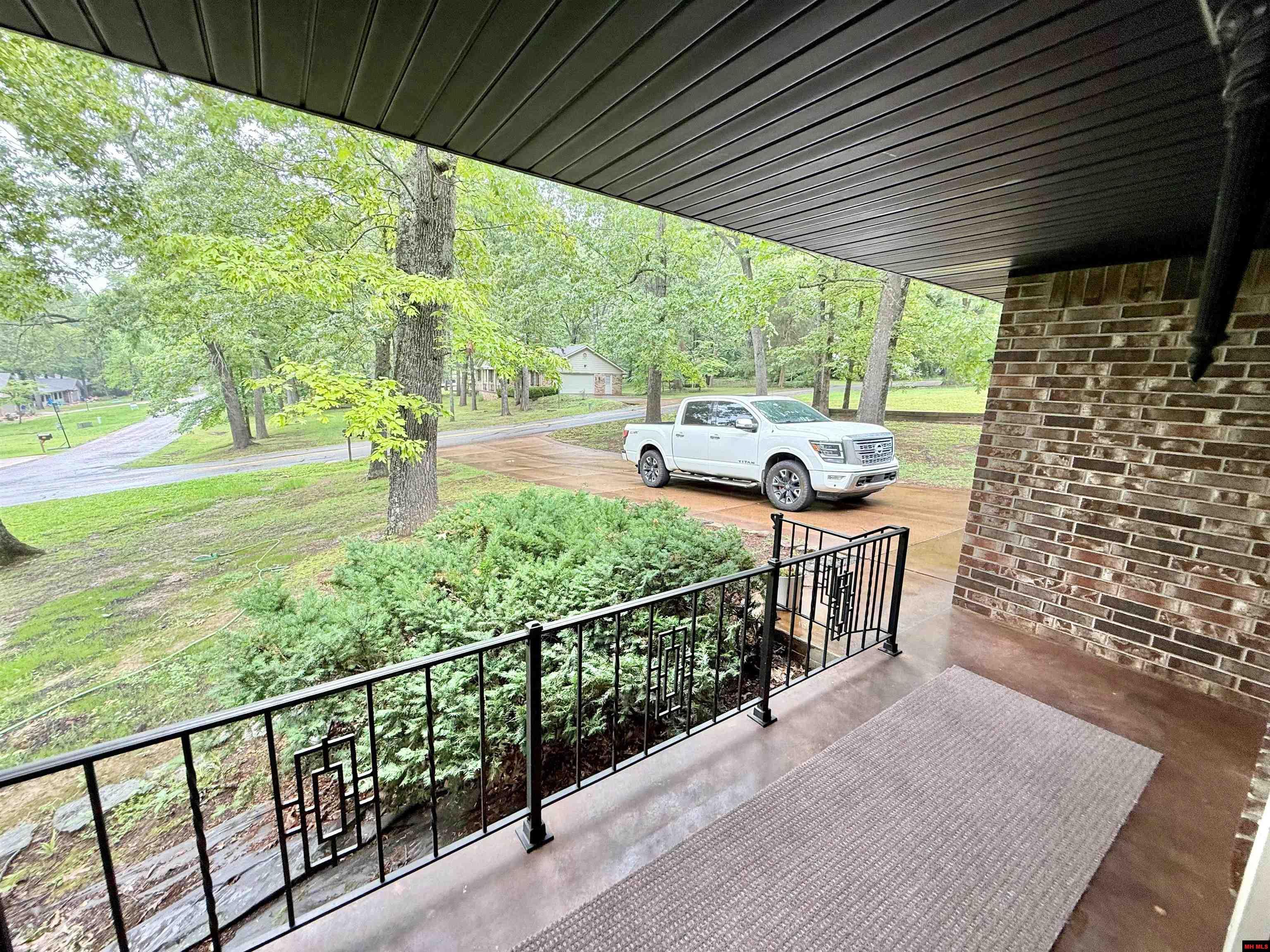 80 Amberwood Lane