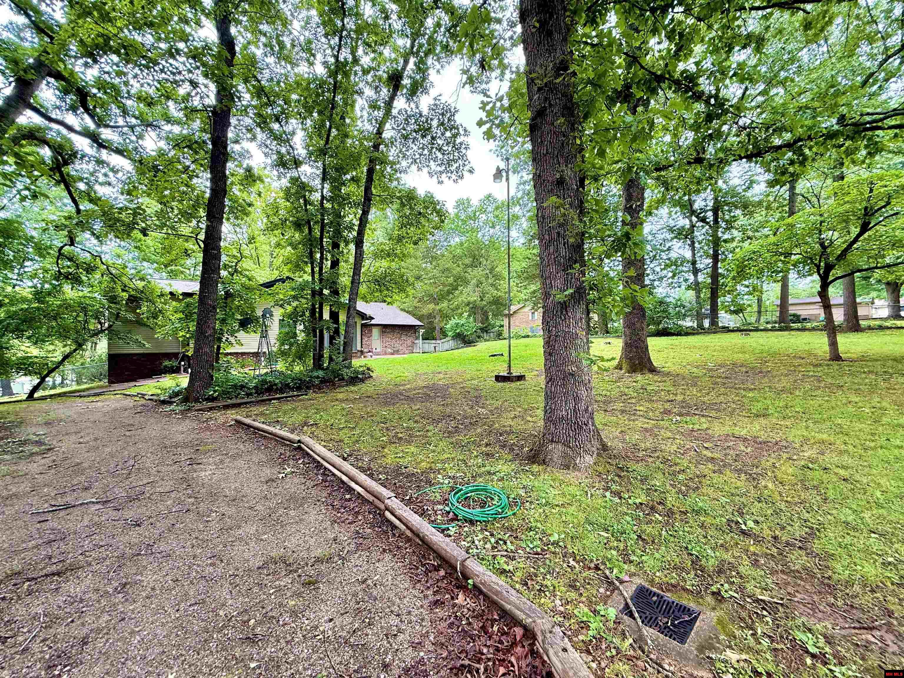80 Amberwood Lane