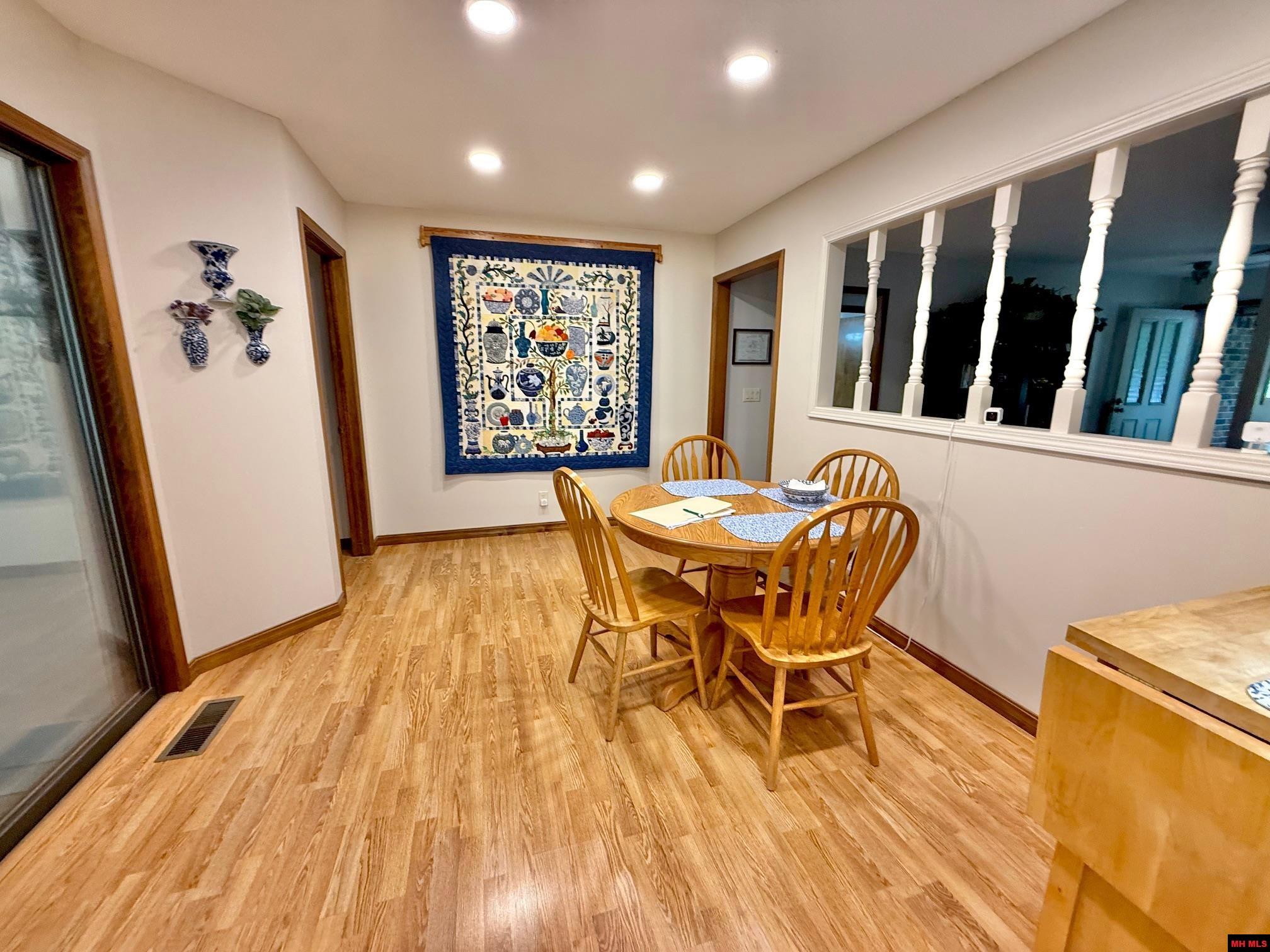 80 Amberwood Lane