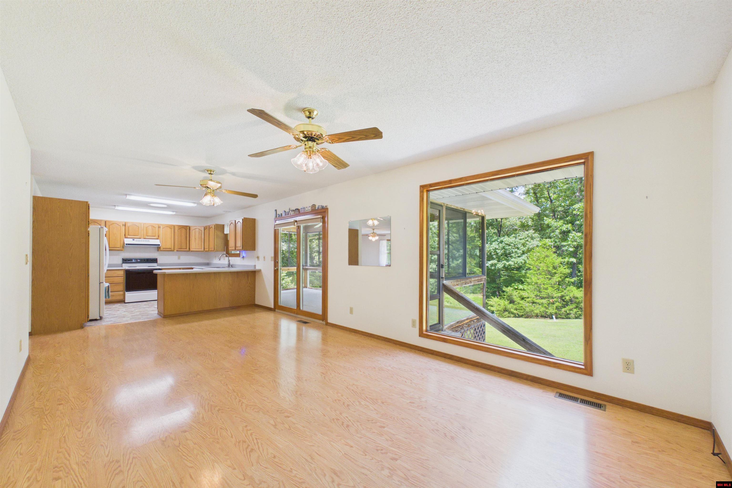 141 Winding Lane