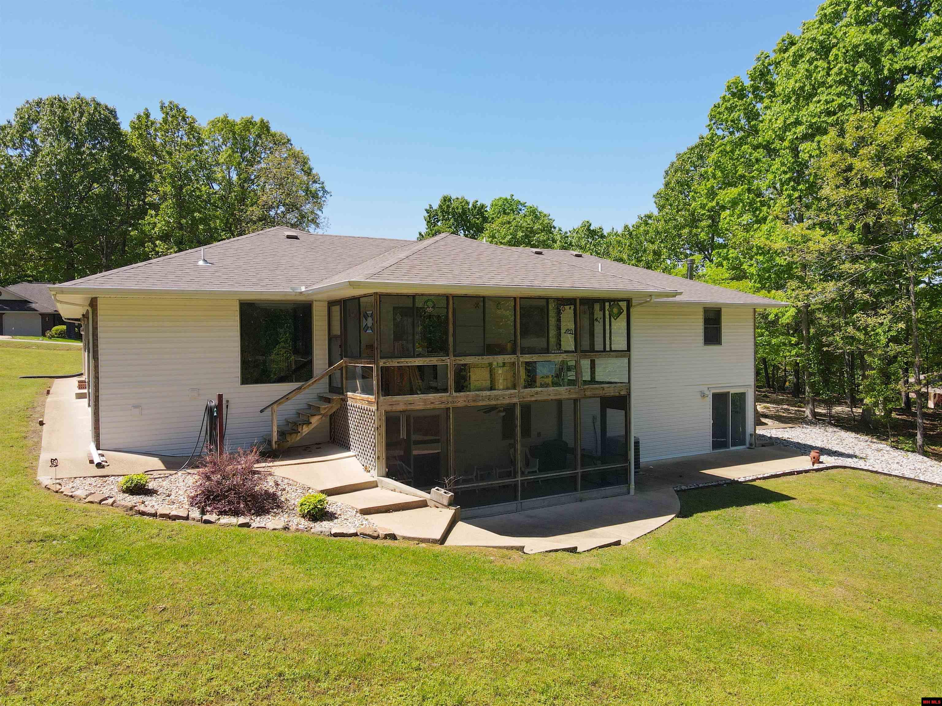 141 Winding Lane