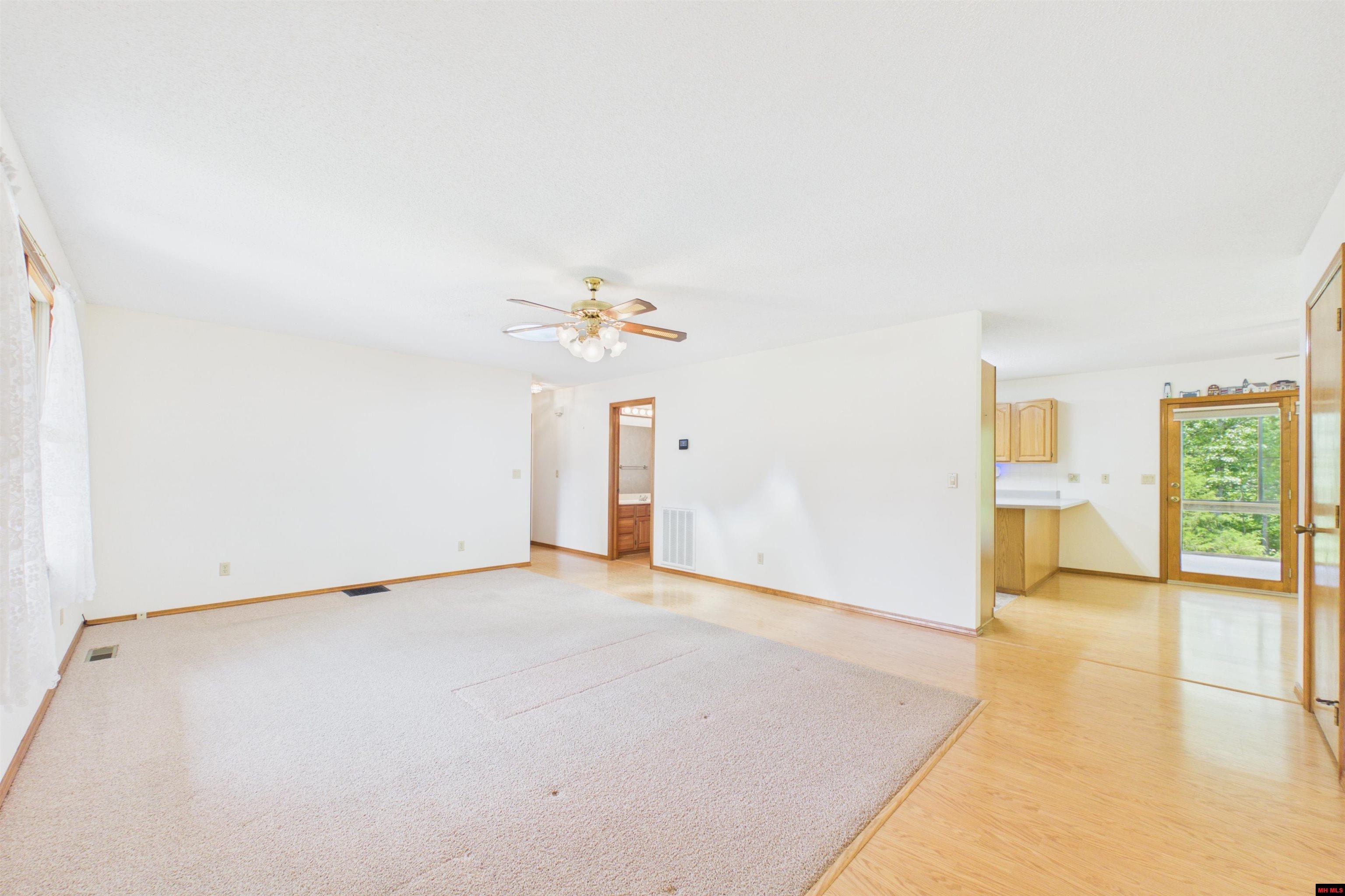 141 Winding Lane