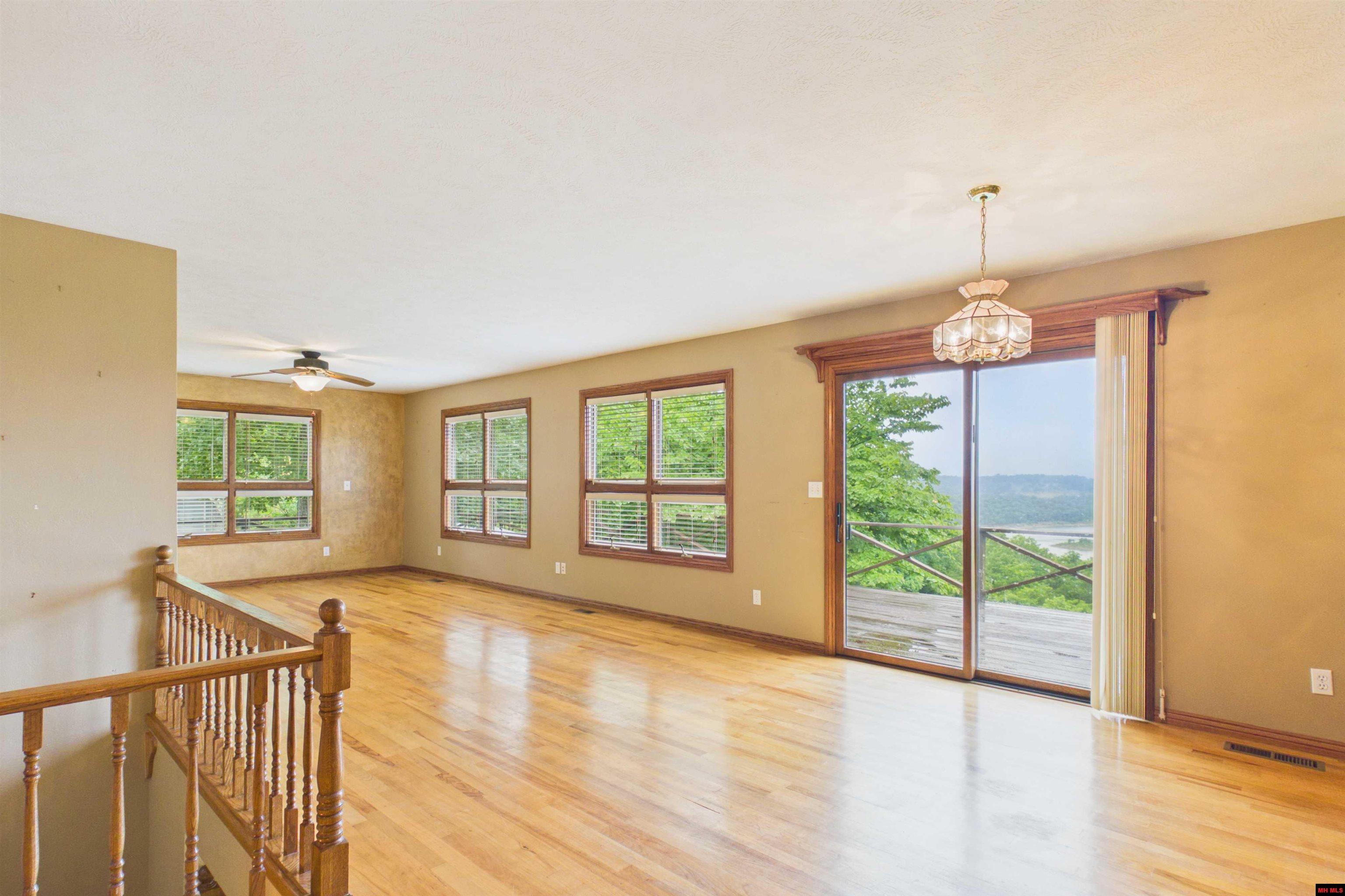193 Raccoon Ridge Road