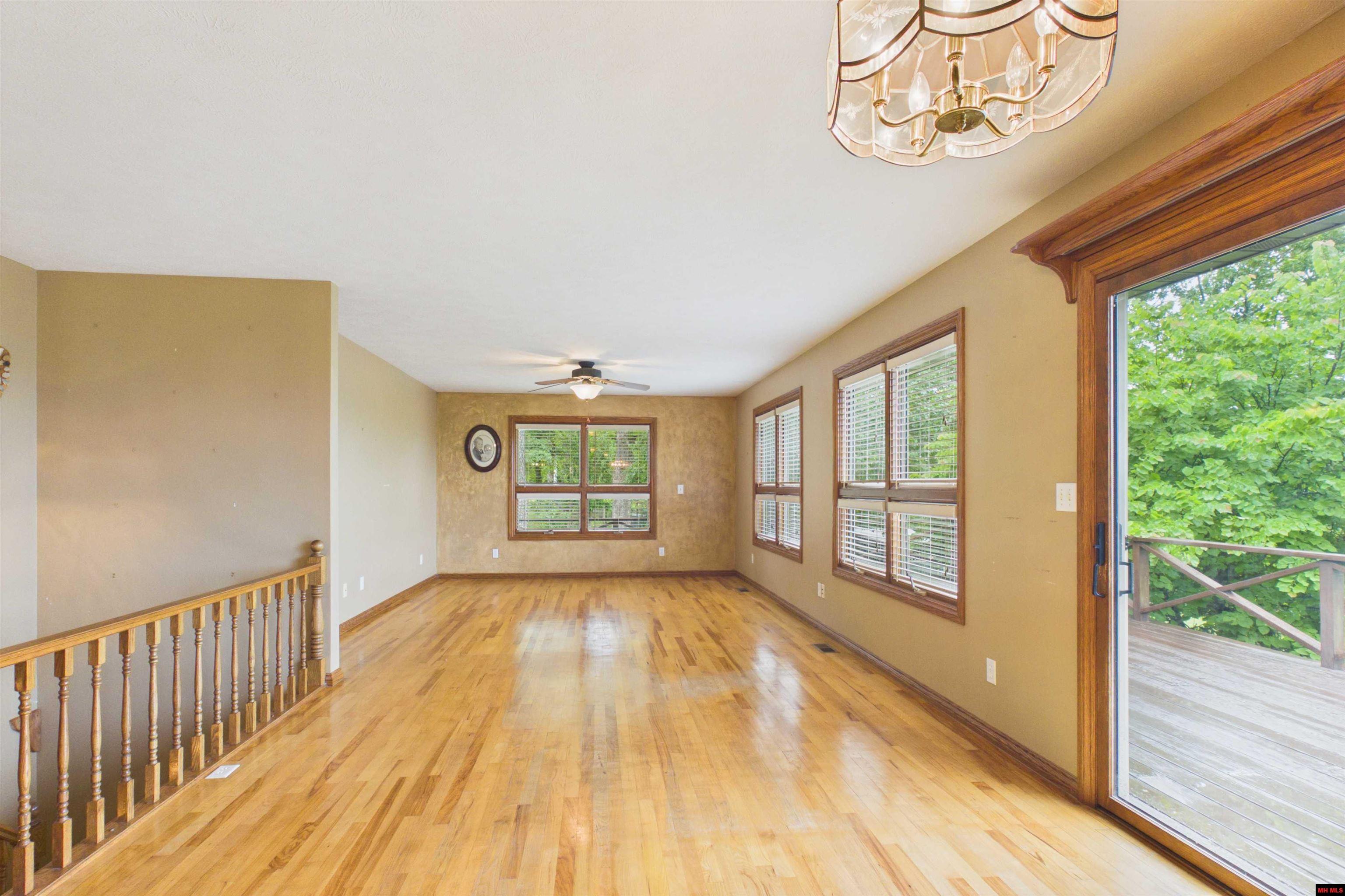 193 Raccoon Ridge Road