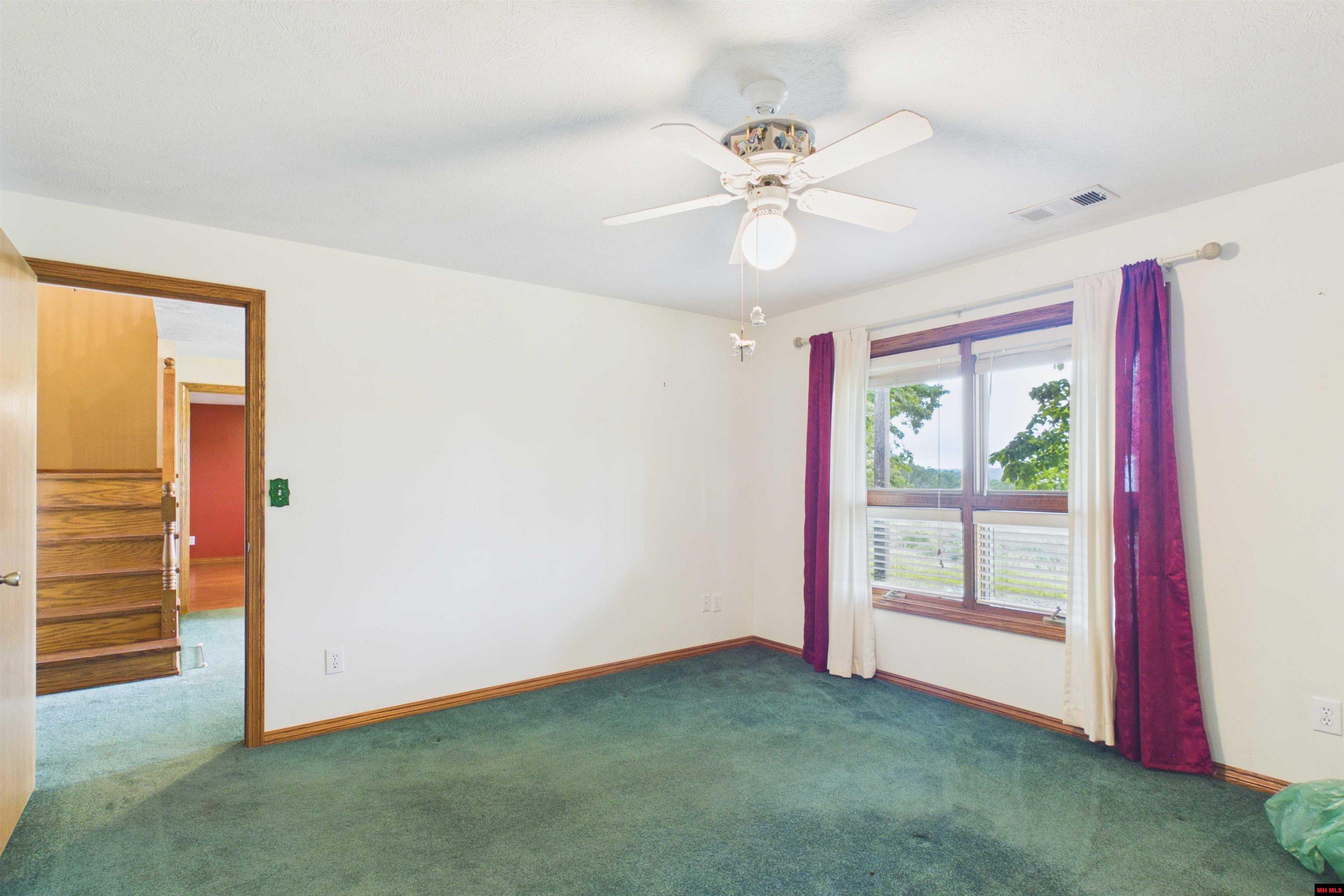 193 Raccoon Ridge Road