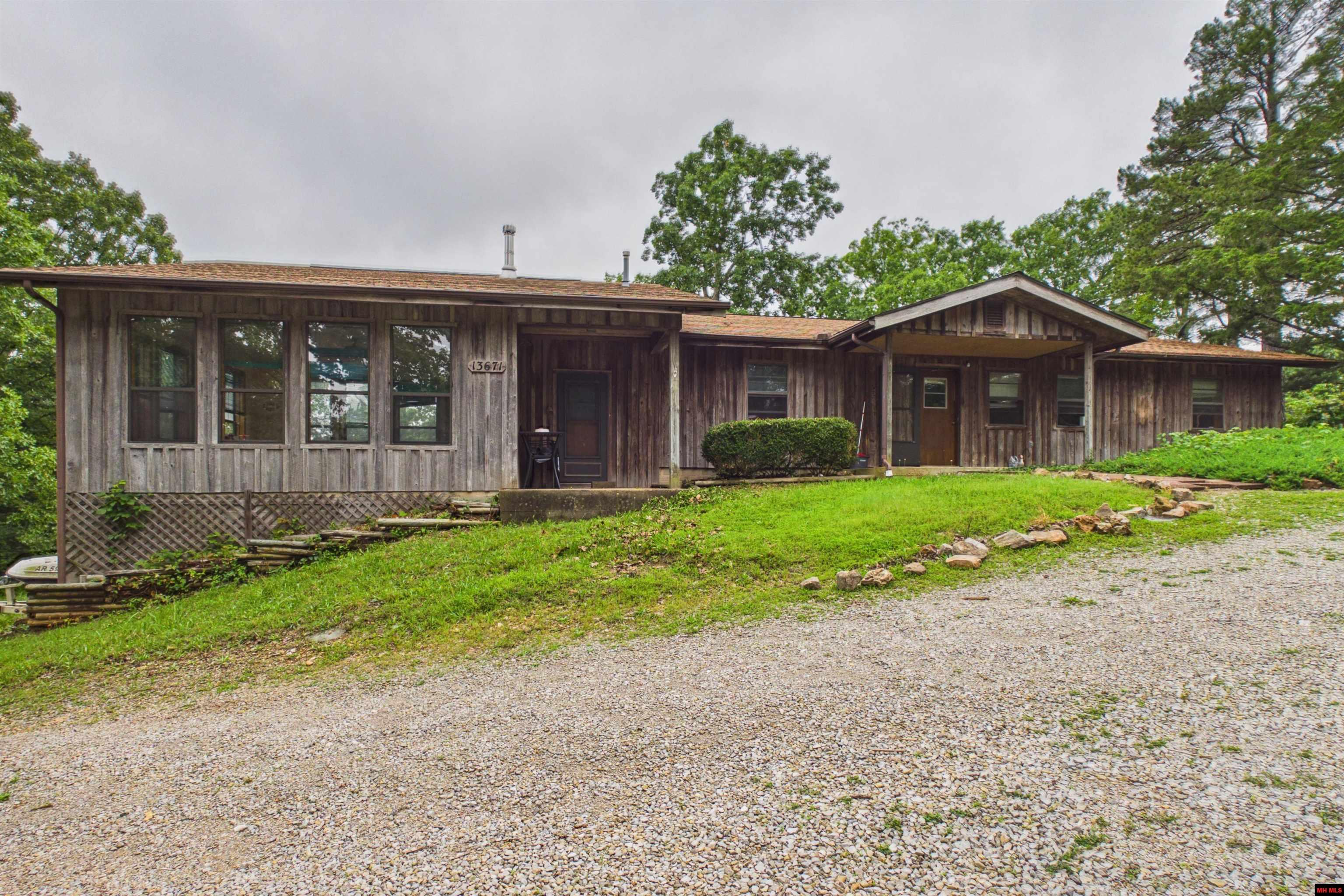 13671 Hwy 62 East