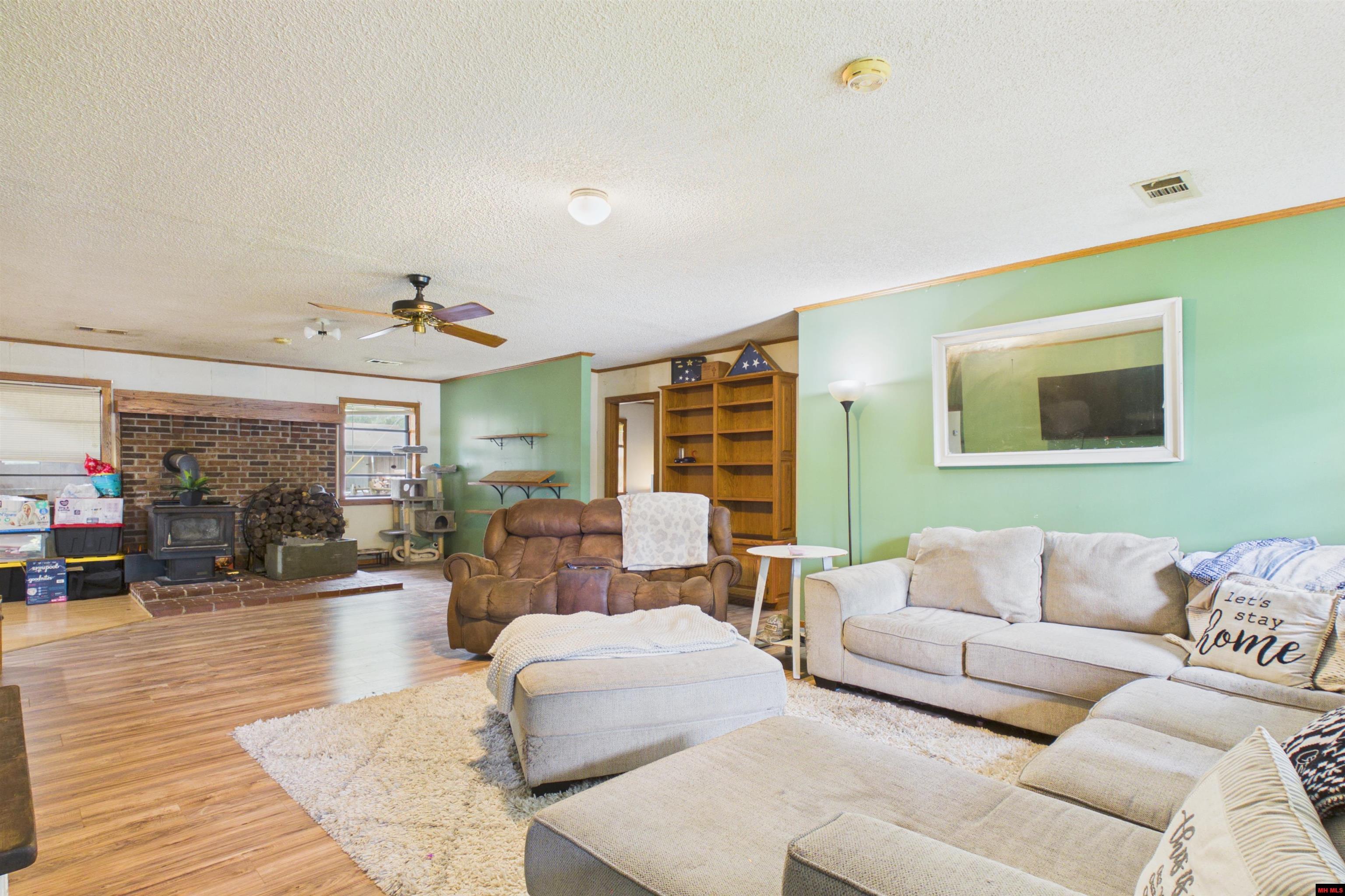 13671 Hwy 62 East