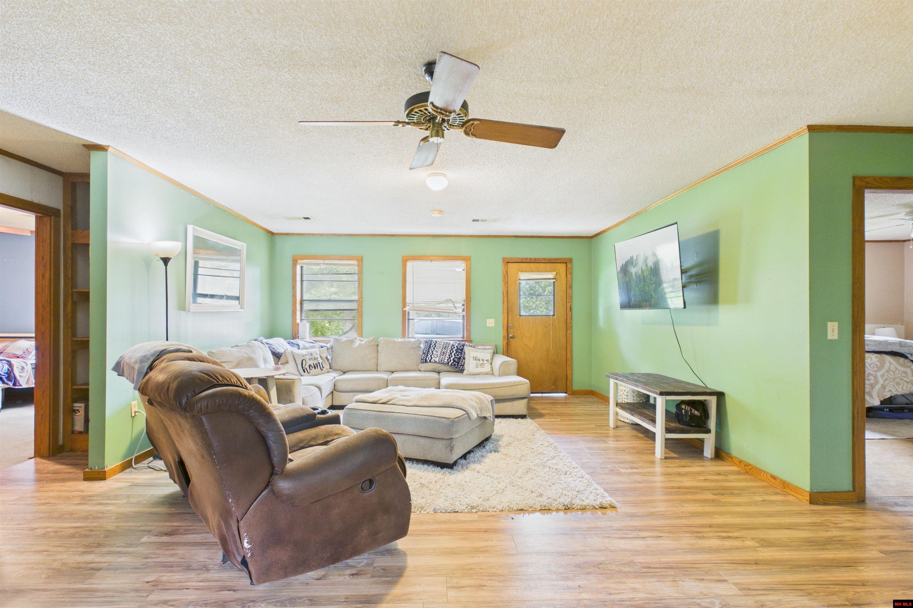 13671 Hwy 62 East