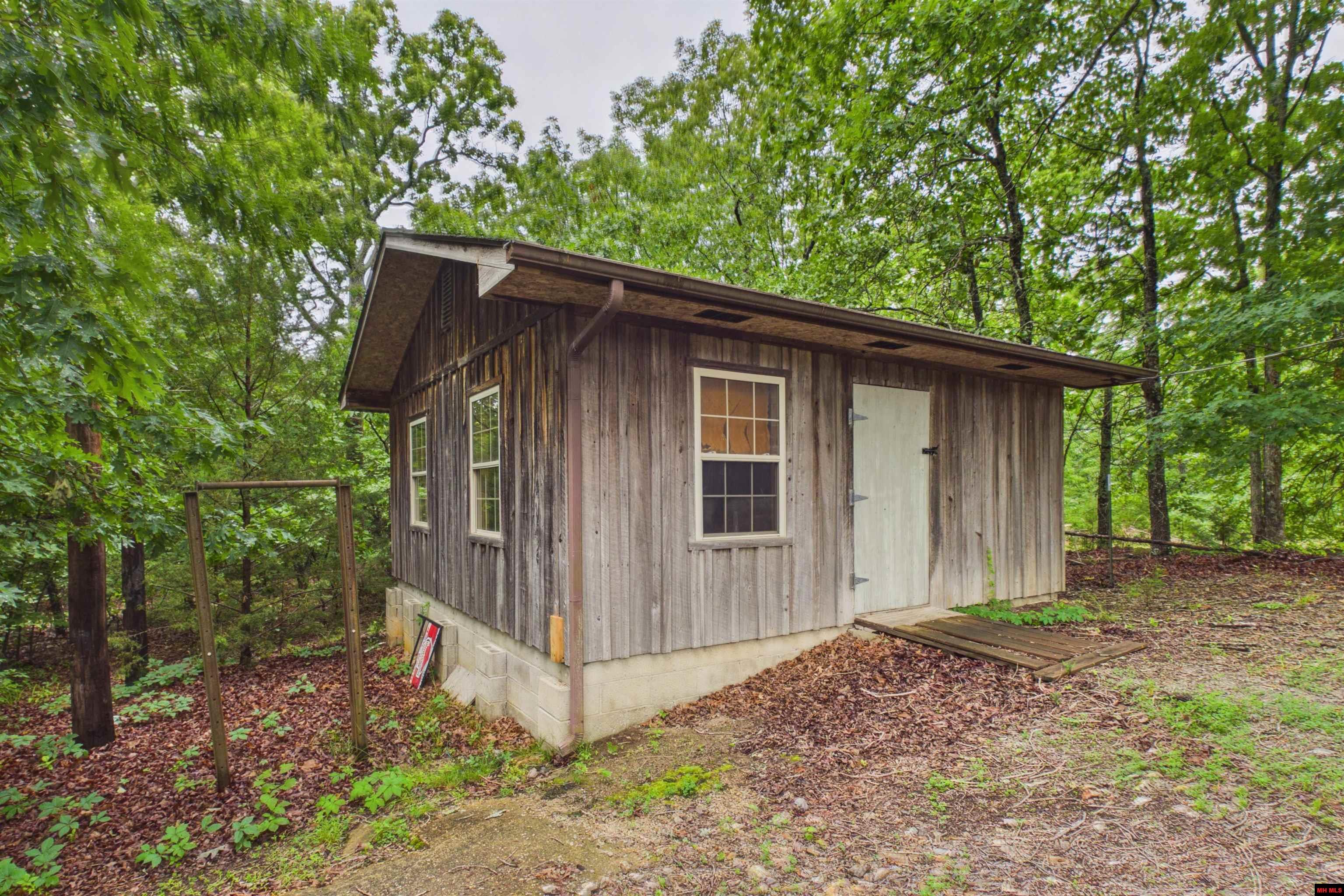 13671 Hwy 62 East