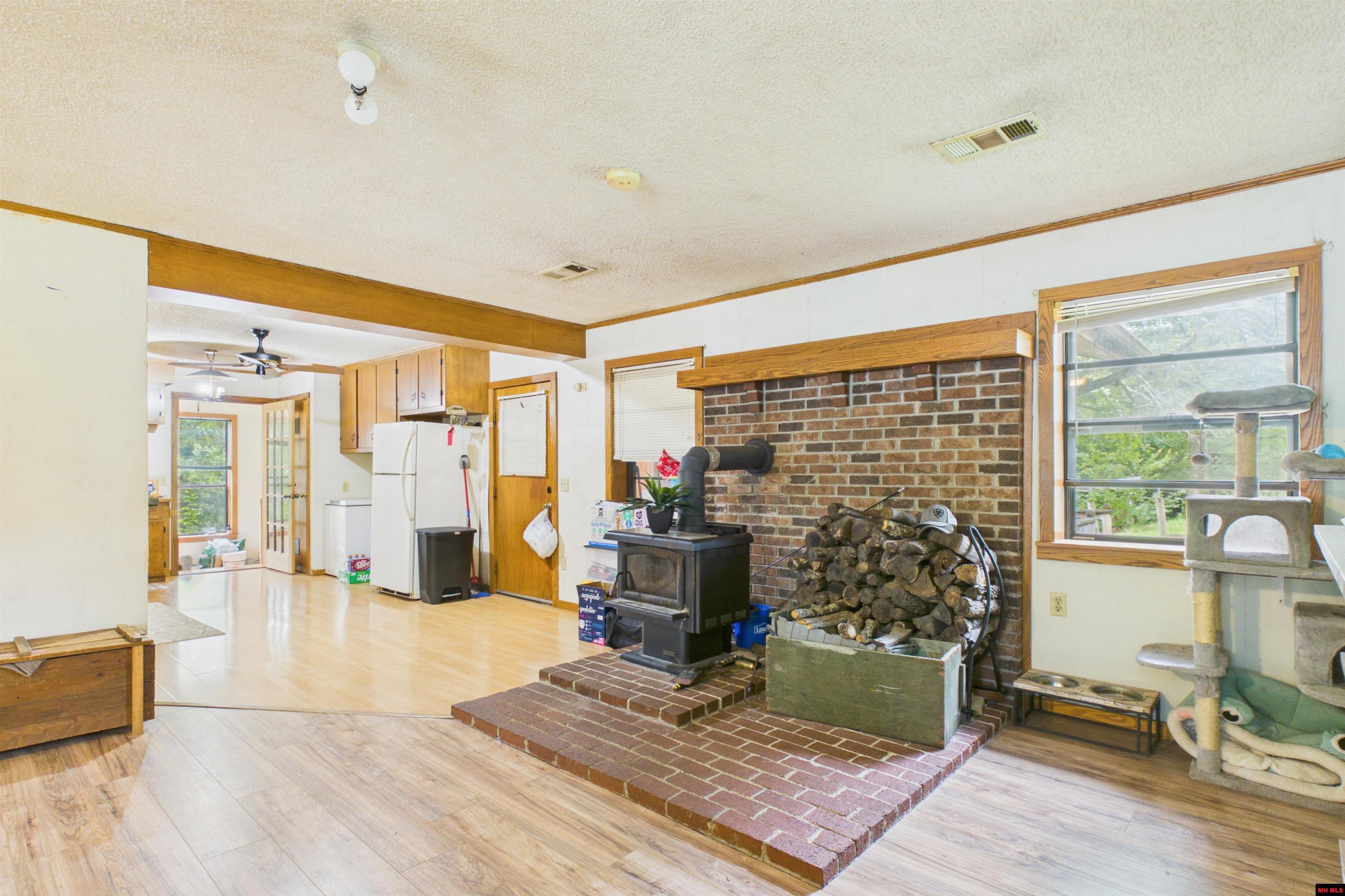 13671 Hwy 62 East