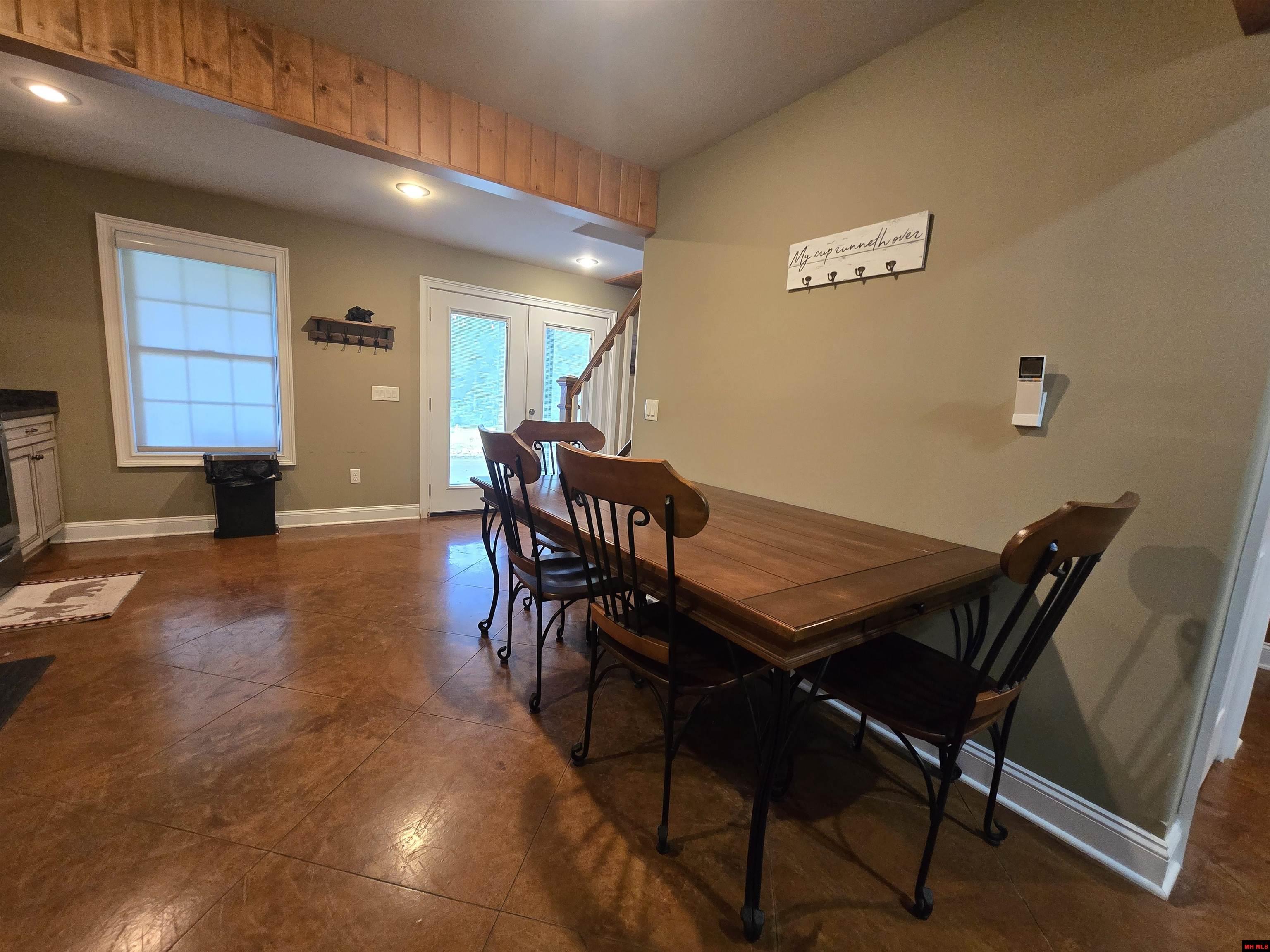 205 COOPER KATE TRAIL Norfork, AR