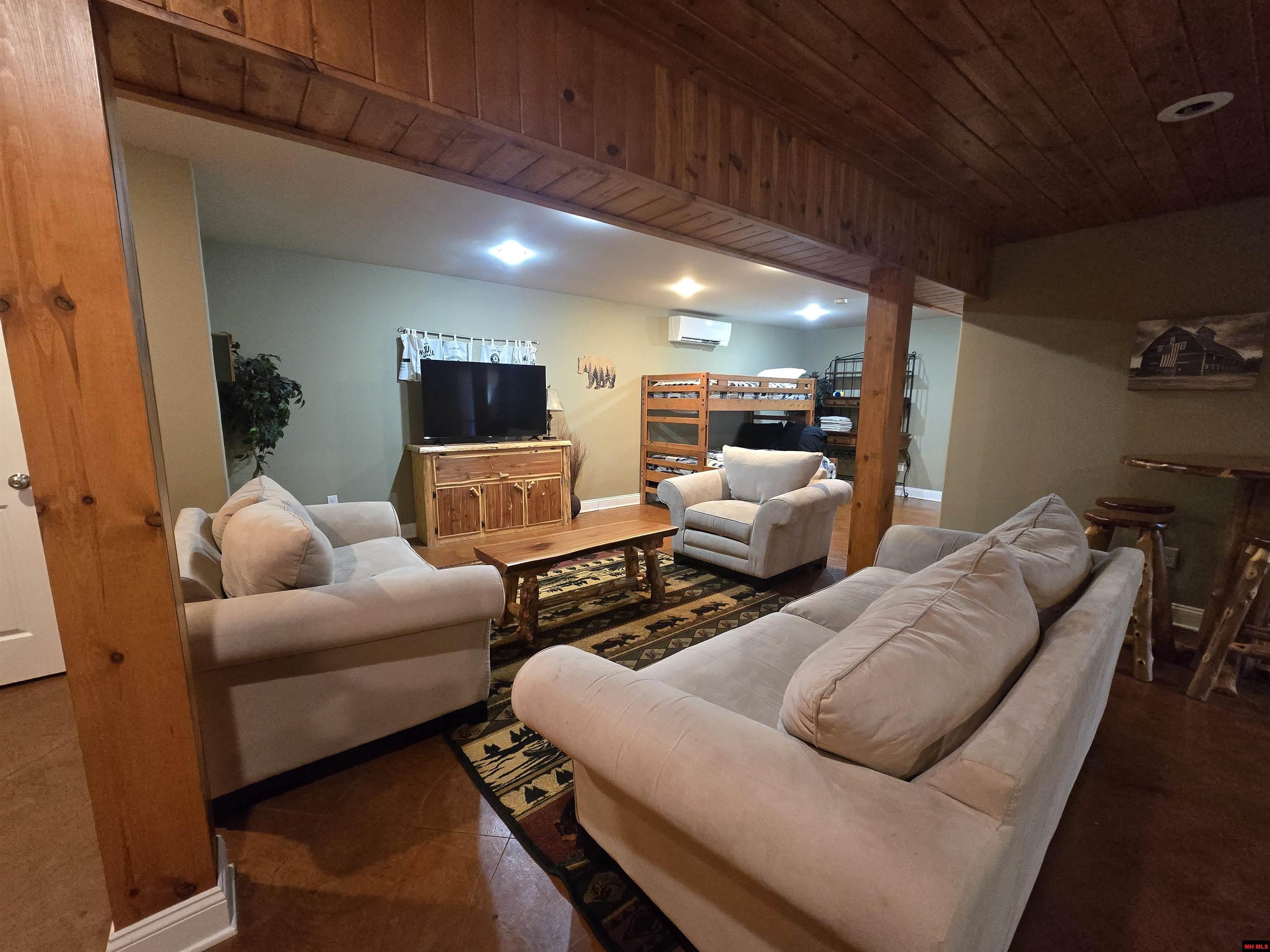 205 COOPER KATE TRAIL Norfork, AR