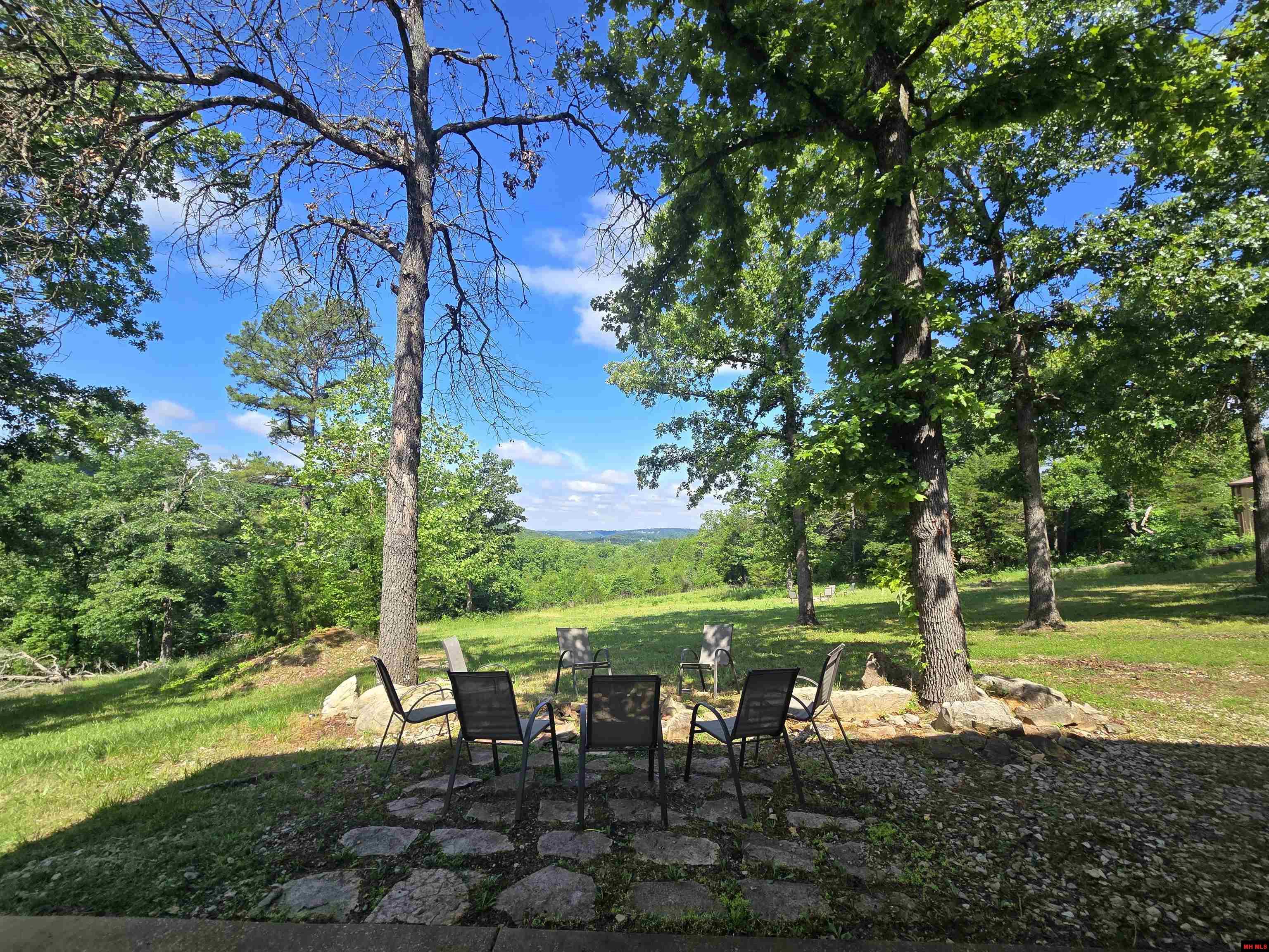 205 COOPER KATE TRAIL Norfork, AR