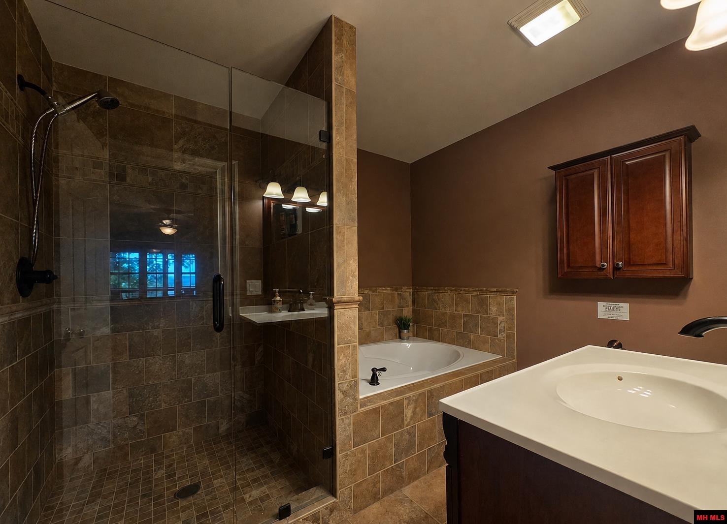 205 COOPER KATE TRAIL Norfork, AR