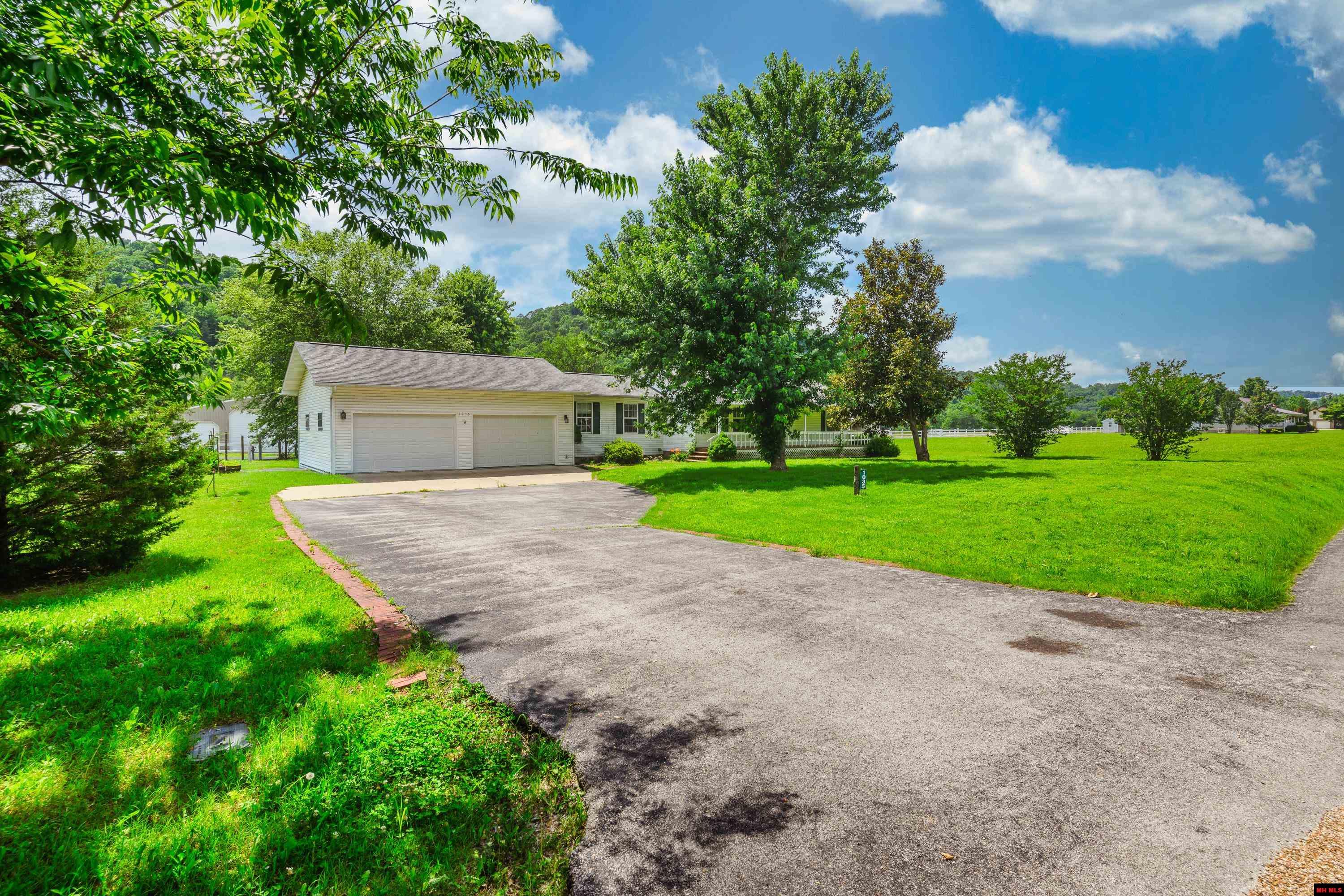 1035 Riverview Drive