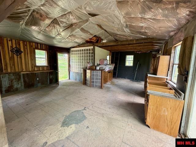 5714 OLD ARKANA ROAD Mountain Home, AR