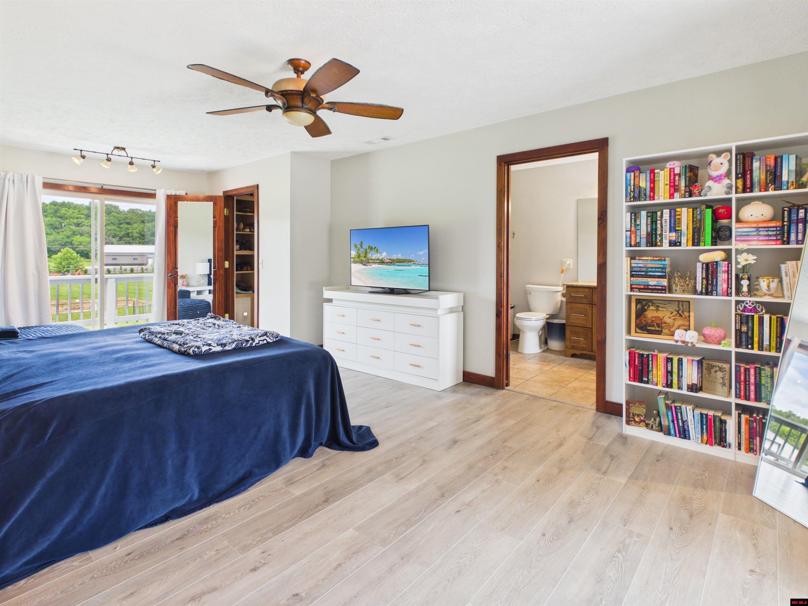192 VALLEY AIRPORT DRIVE Cotter, AR