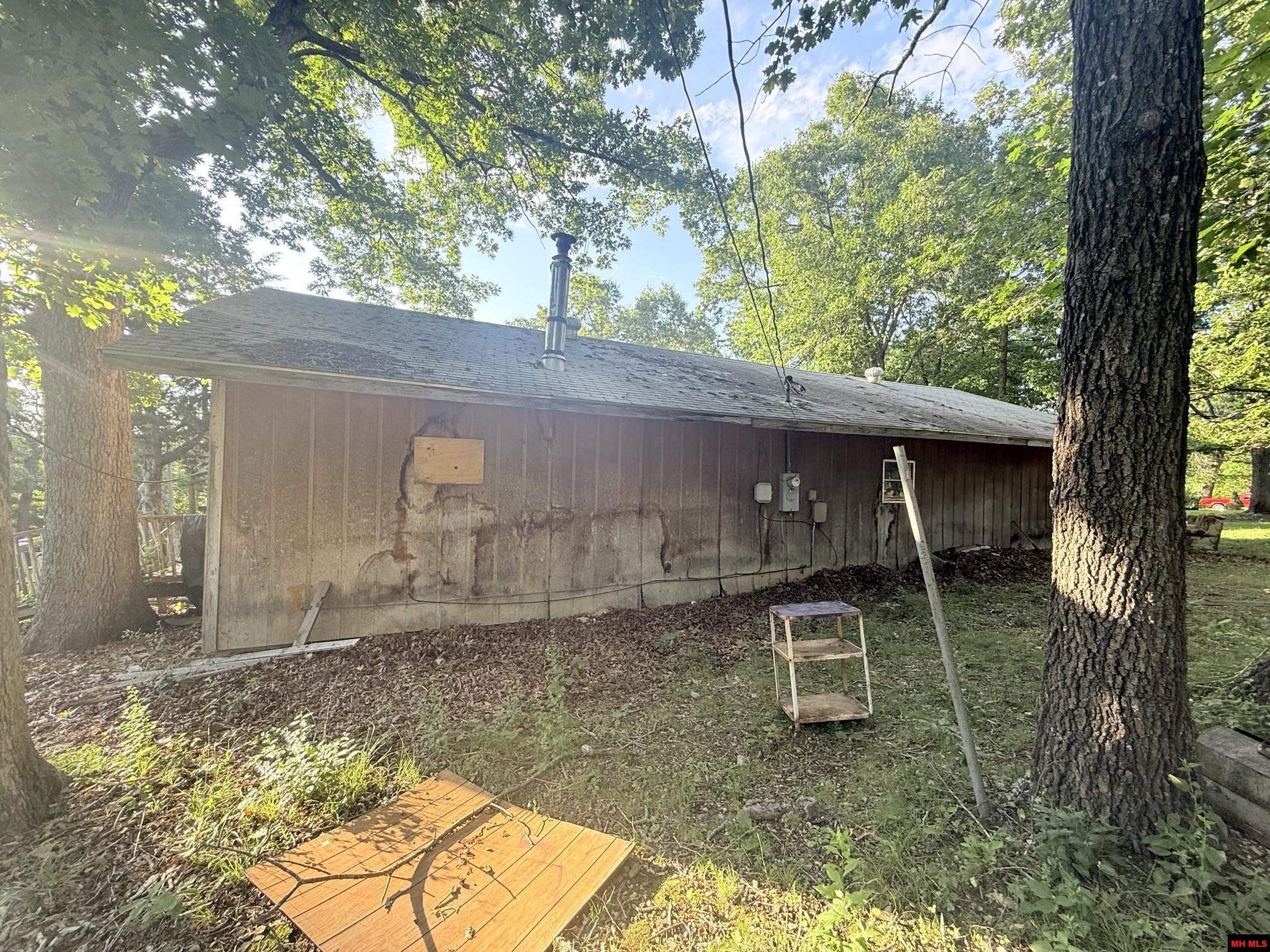 902 SHORECREST DRIVE Bull Shoals, AR