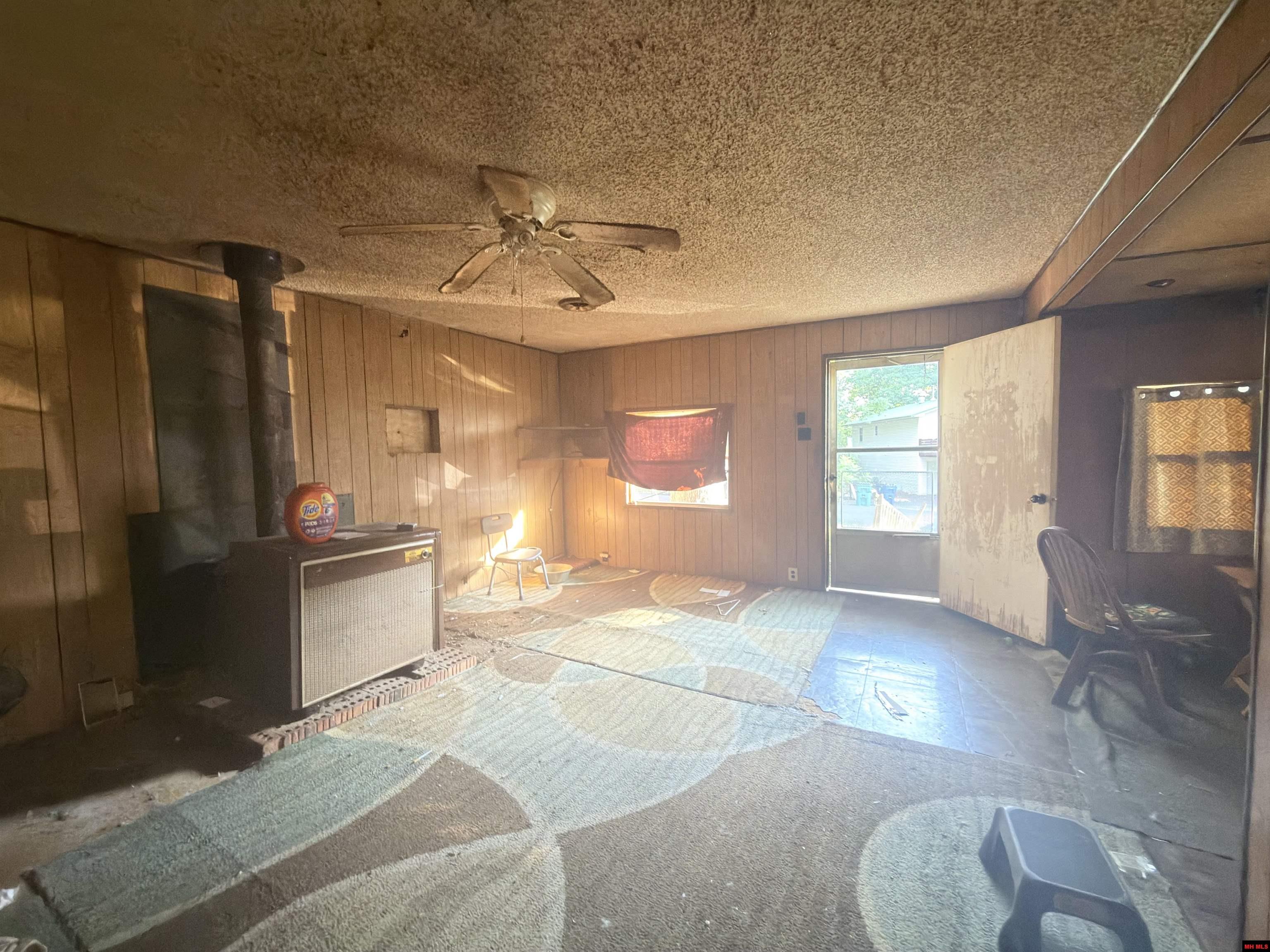 902 SHORECREST DRIVE Bull Shoals, AR