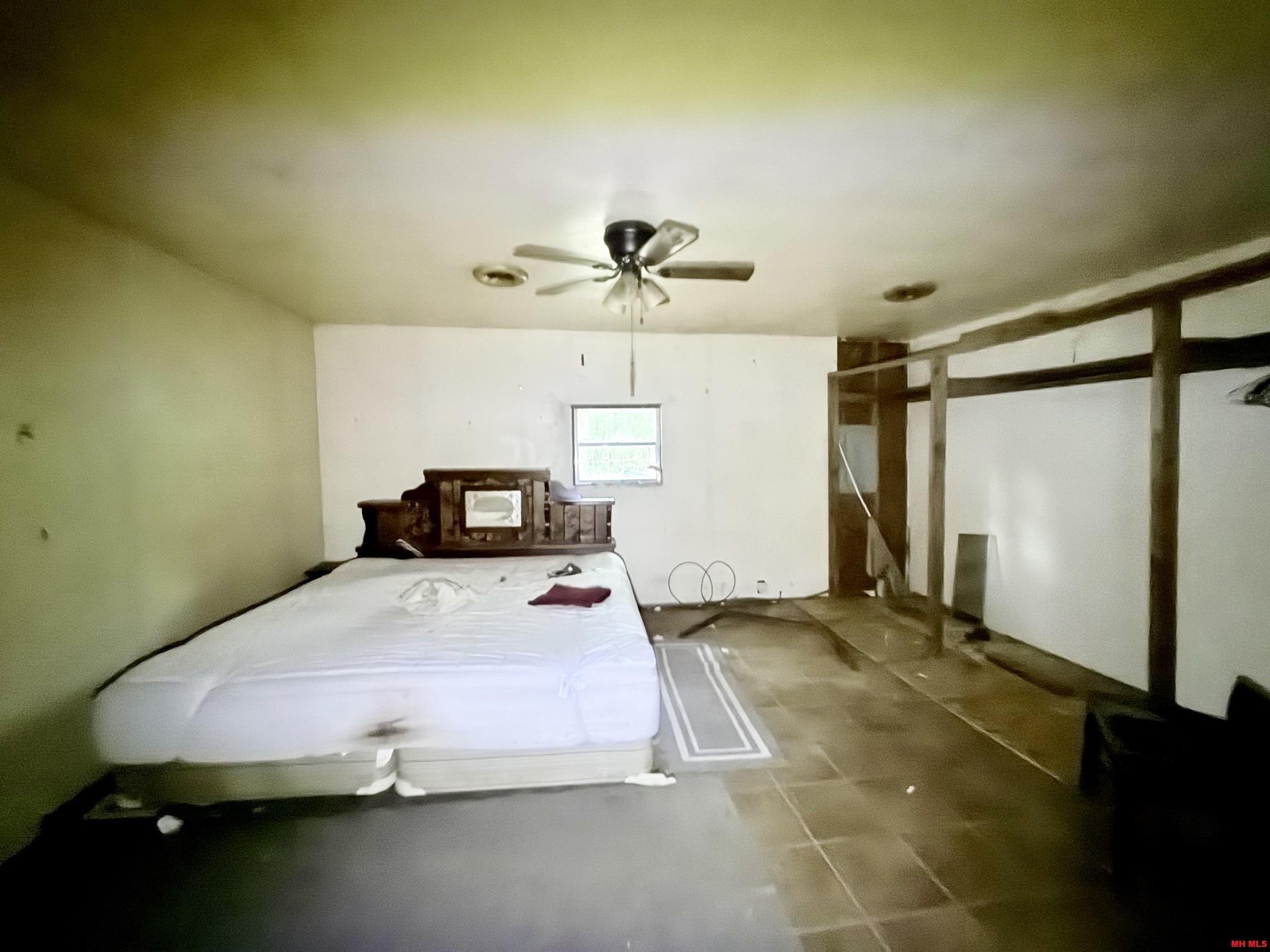 902 SHORECREST DRIVE Bull Shoals, AR