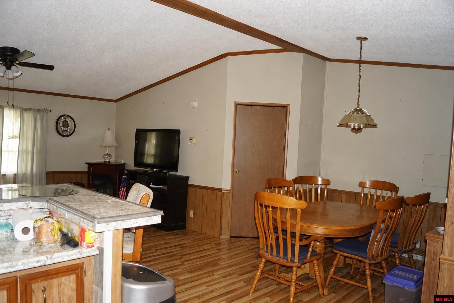 102 HAL DRIVE Mountain Home, AR