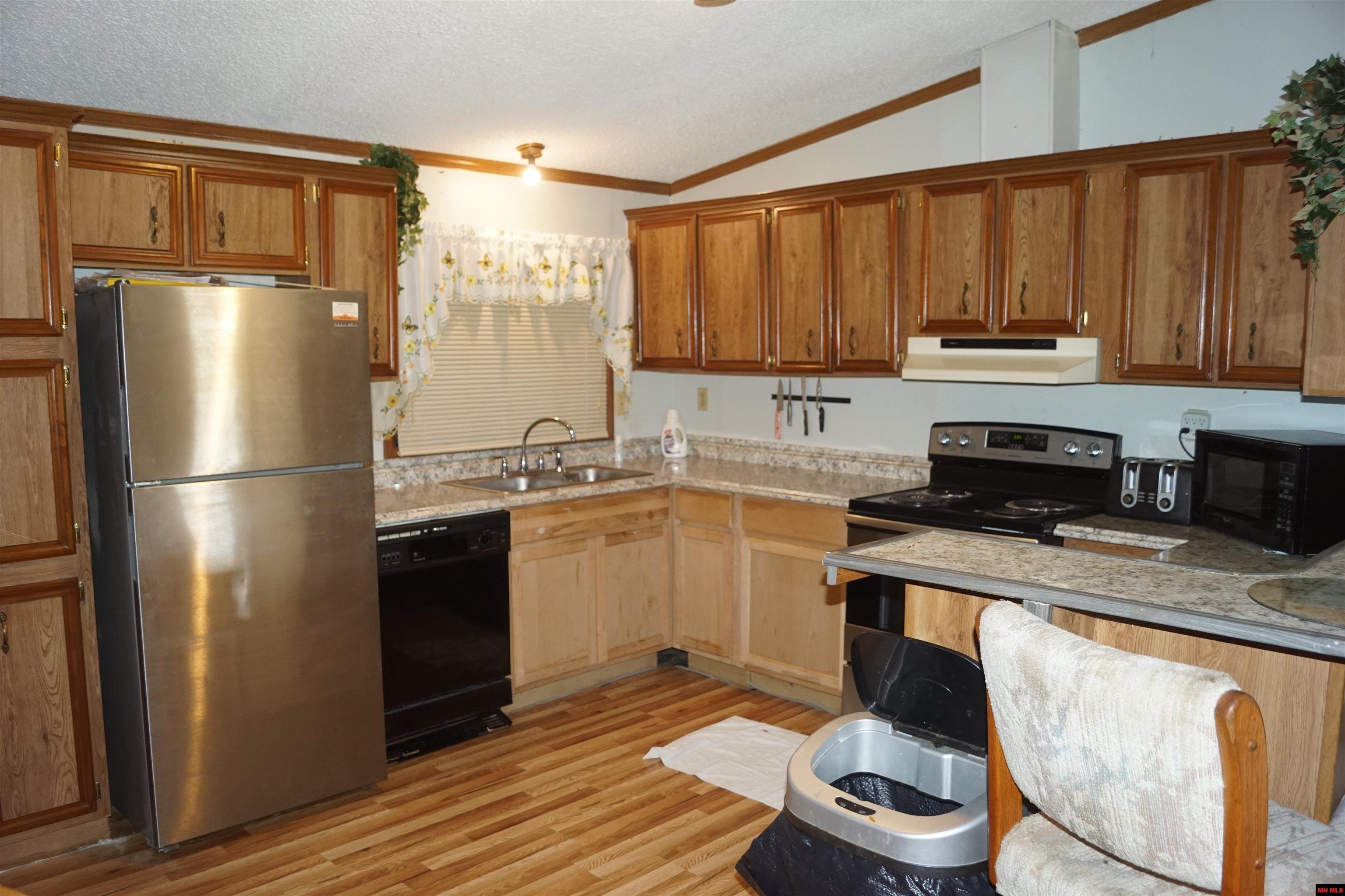 102 HAL DRIVE Mountain Home, AR