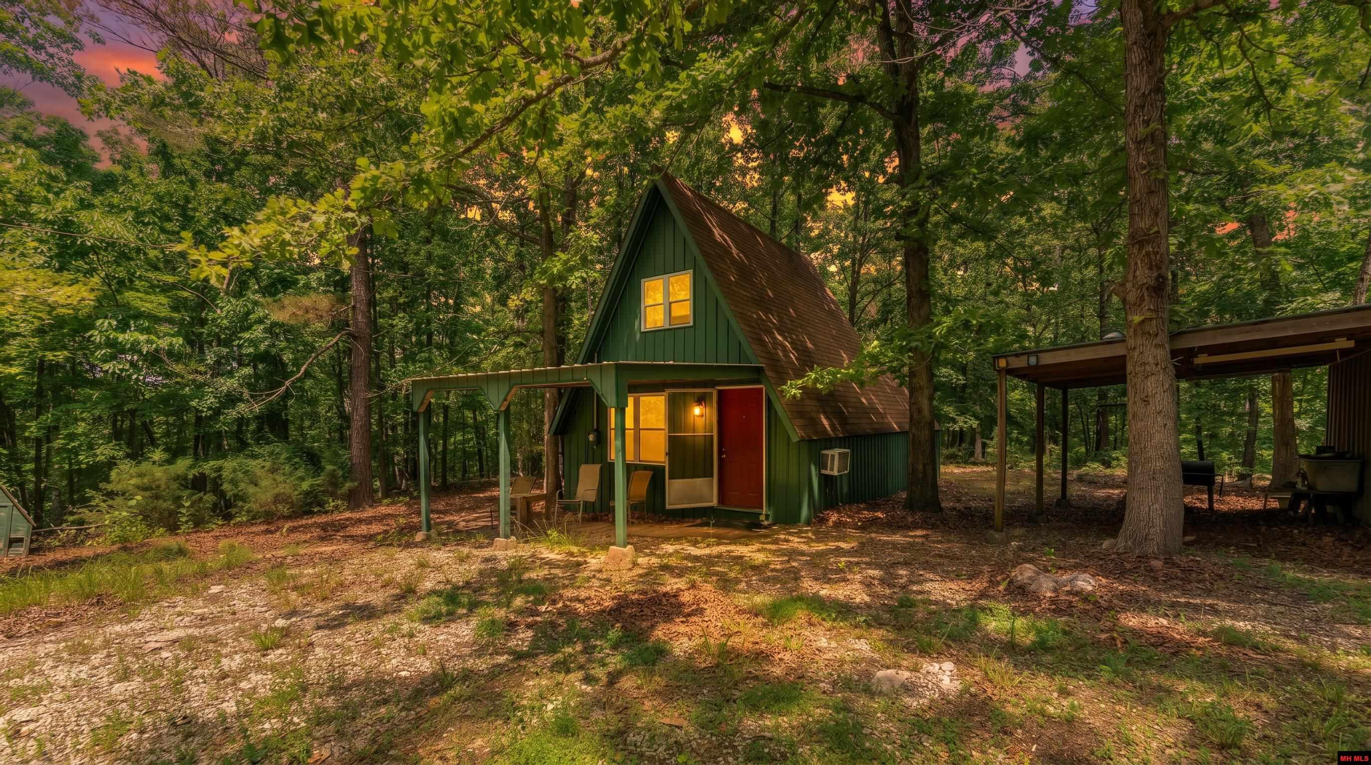 17 MARY DRIVE Hardy, AR