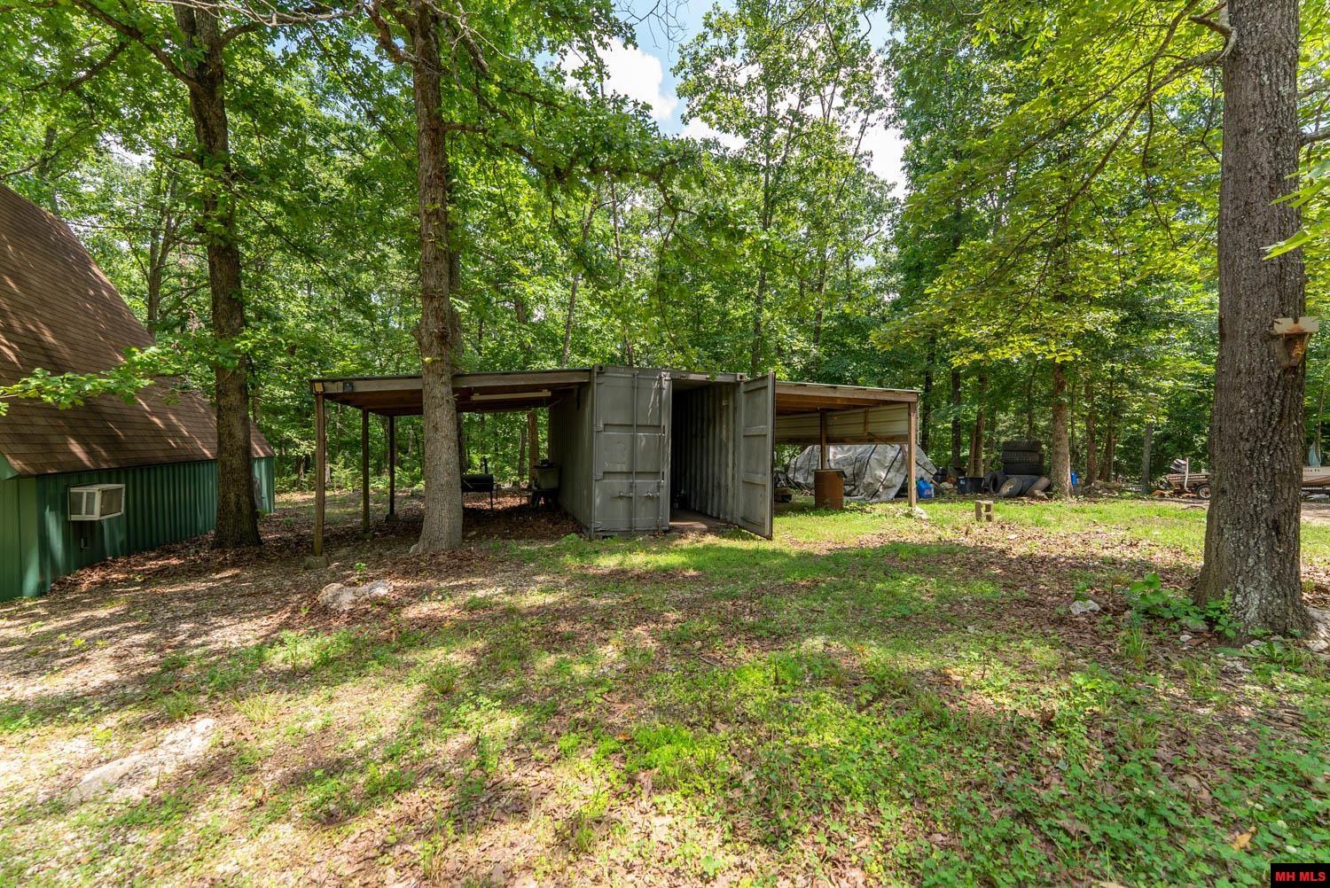 17 MARY DRIVE Hardy, AR