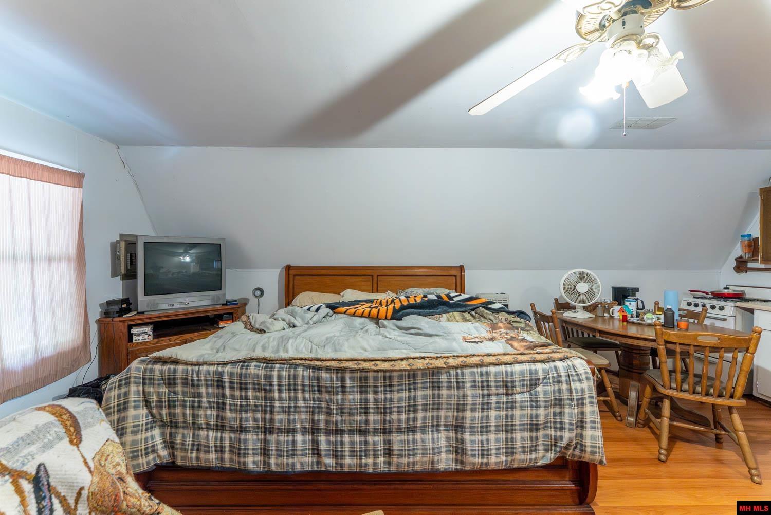 17 MARY DRIVE Hardy, AR