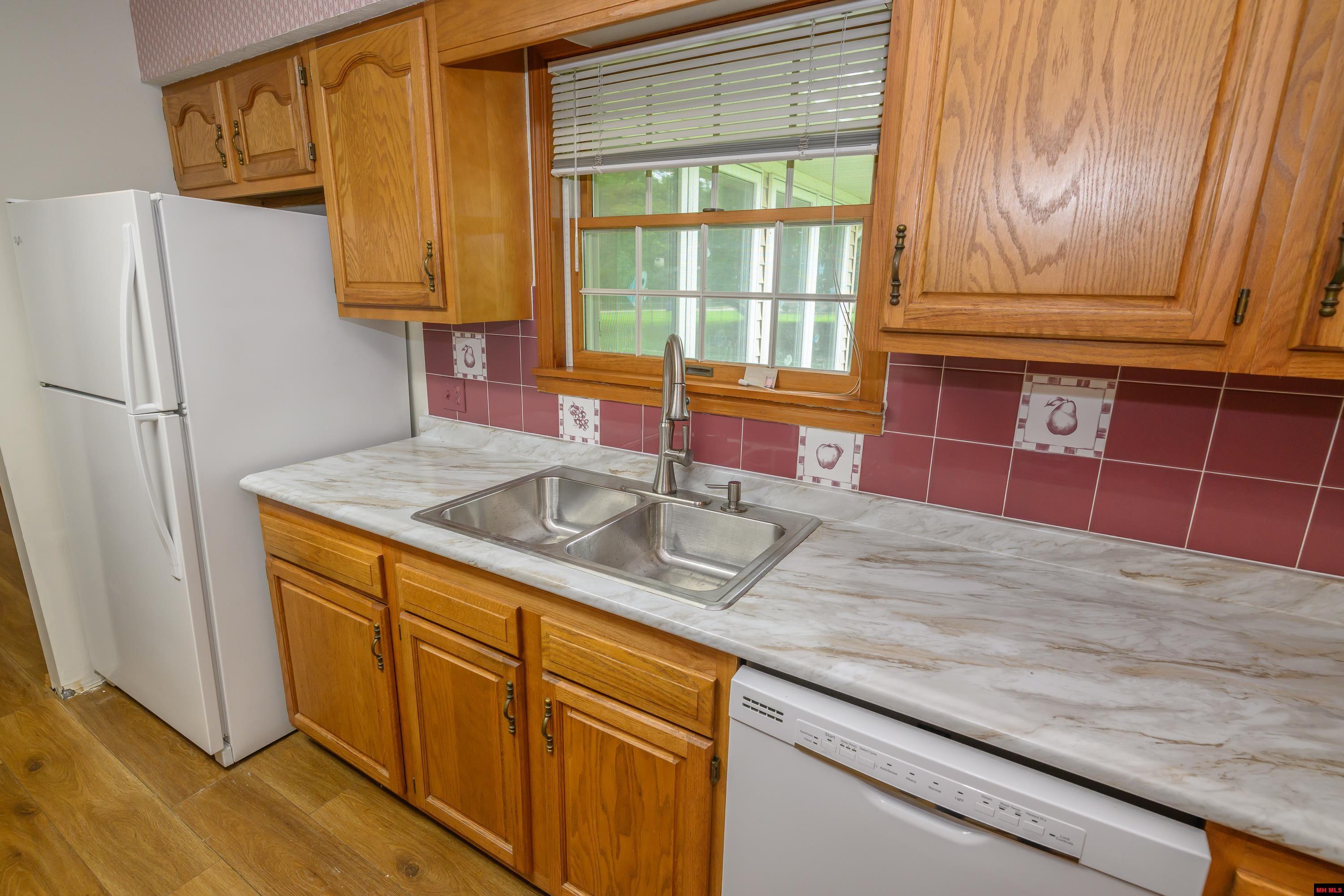 53 CHERRY BLOSSOM DRIVE Mountain Home, AR