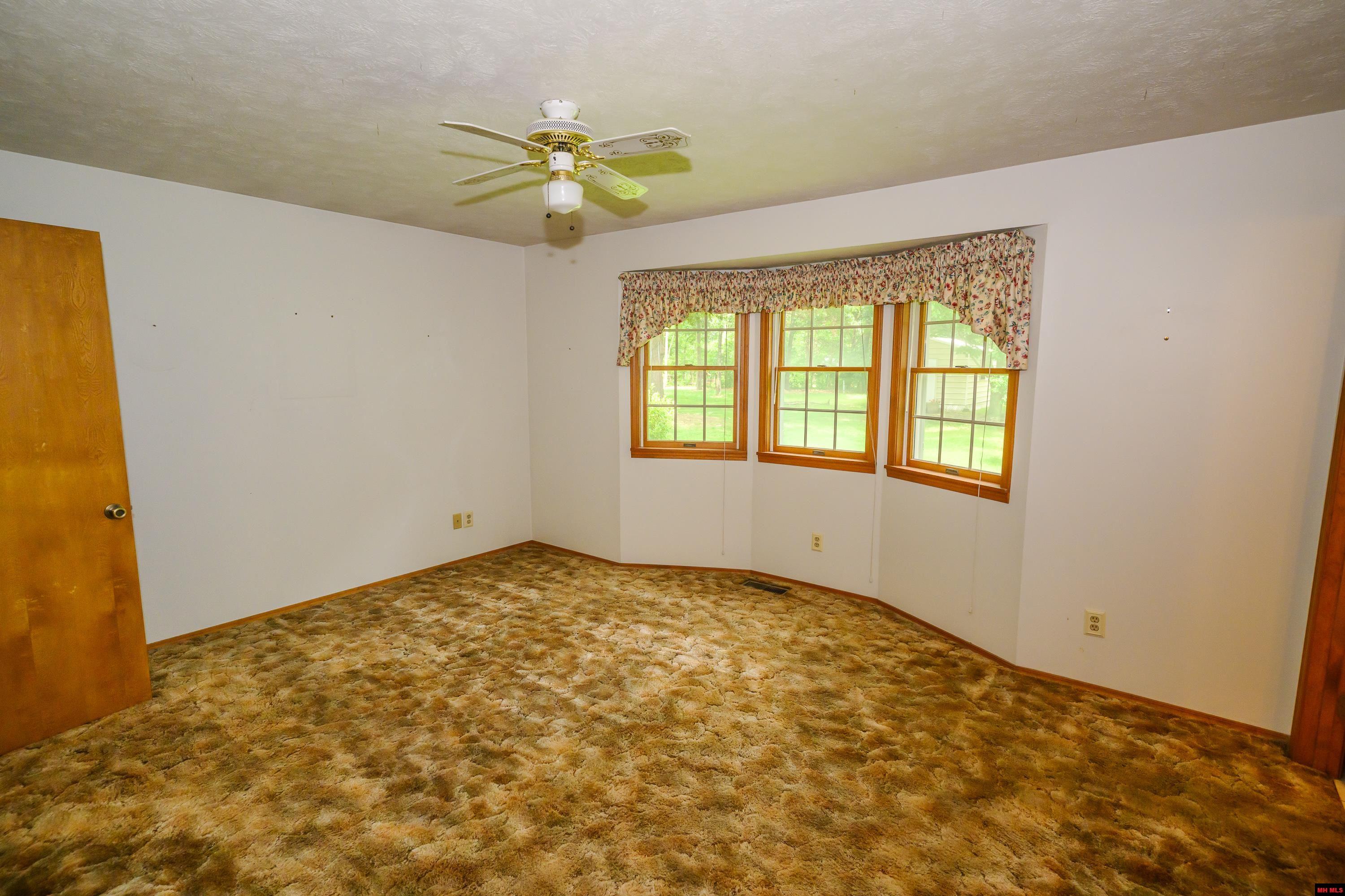 53 CHERRY BLOSSOM DRIVE Mountain Home, AR