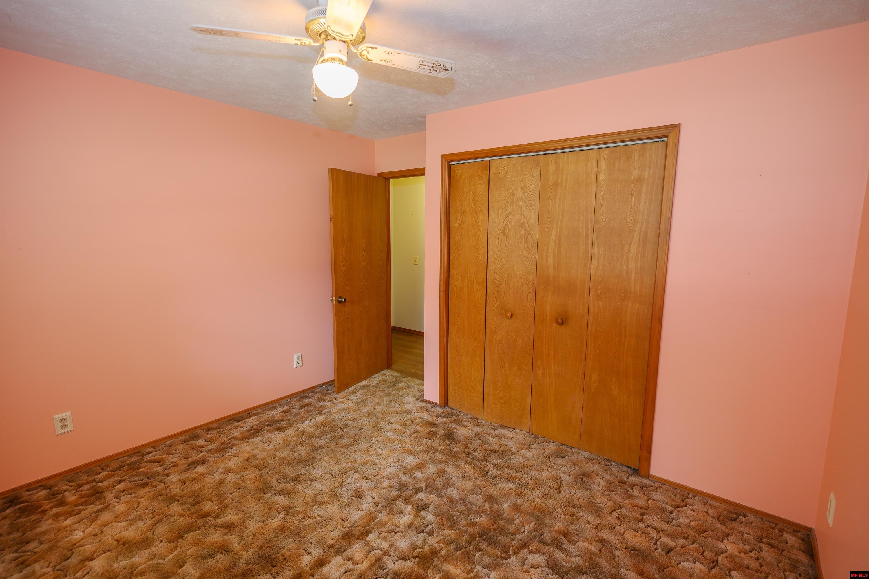 53 CHERRY BLOSSOM DRIVE Mountain Home, AR