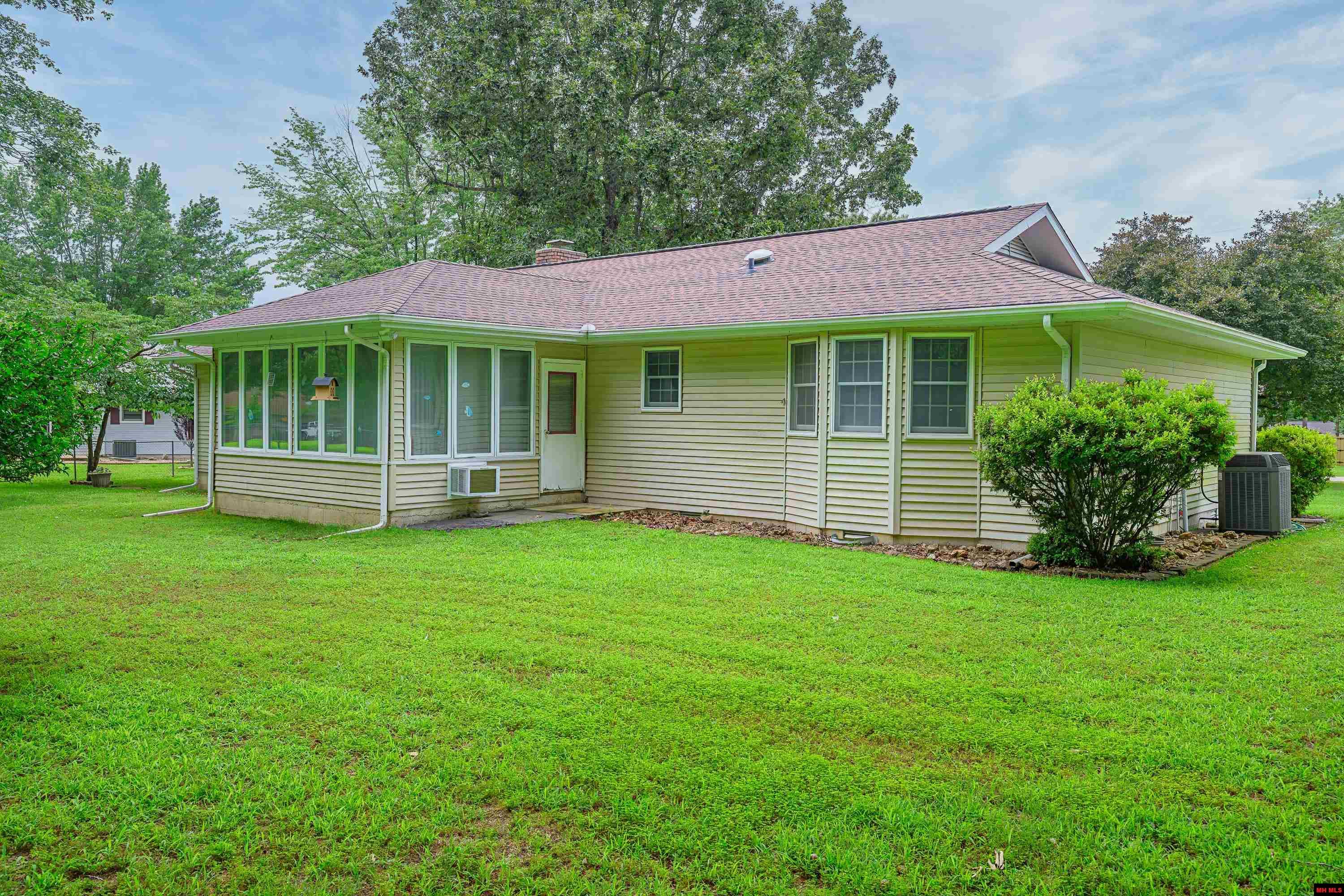 53 CHERRY BLOSSOM DRIVE Mountain Home, AR
