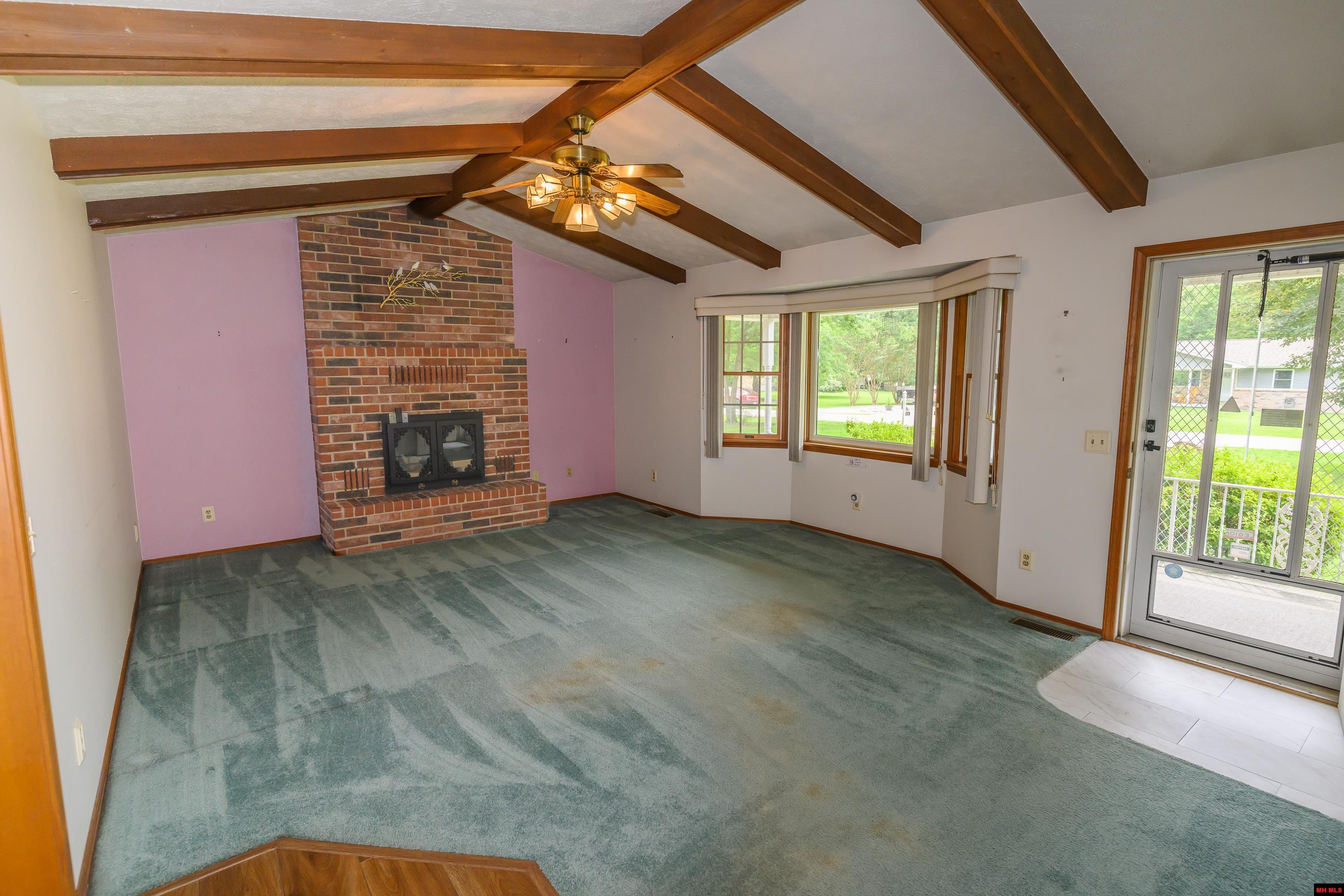 53 CHERRY BLOSSOM DRIVE Mountain Home, AR