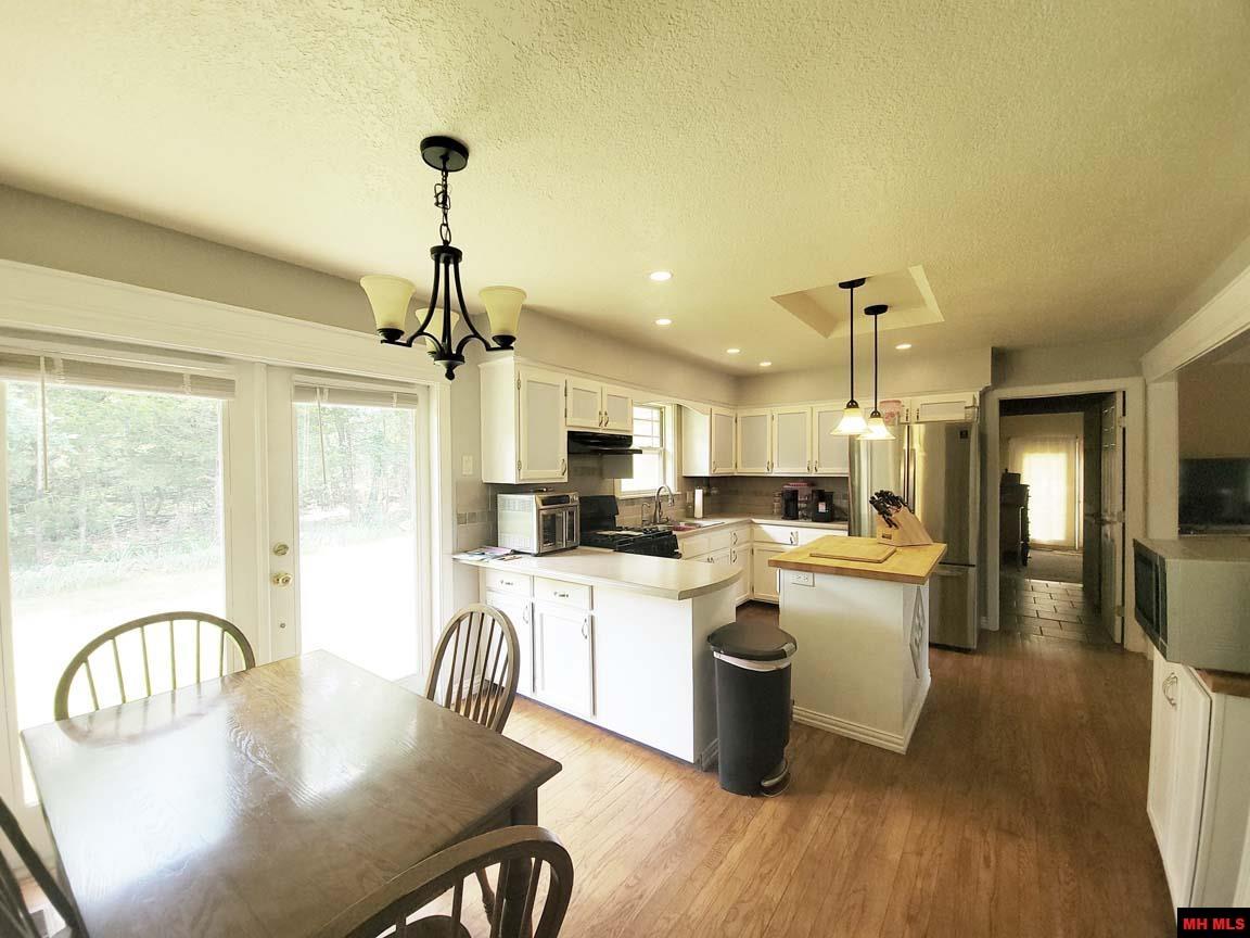 1345 SYCAMORE SPRINGS ROAD Mountain Home, AR