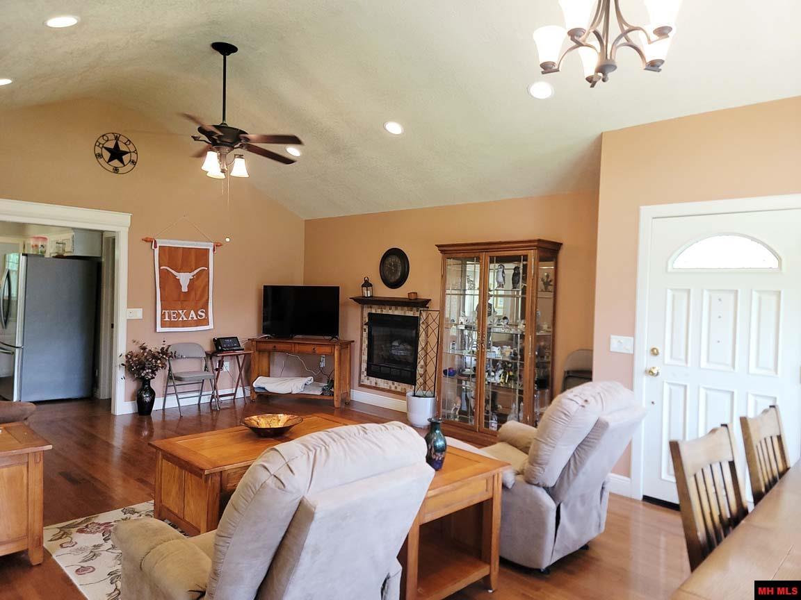 1345 SYCAMORE SPRINGS ROAD Mountain Home, AR