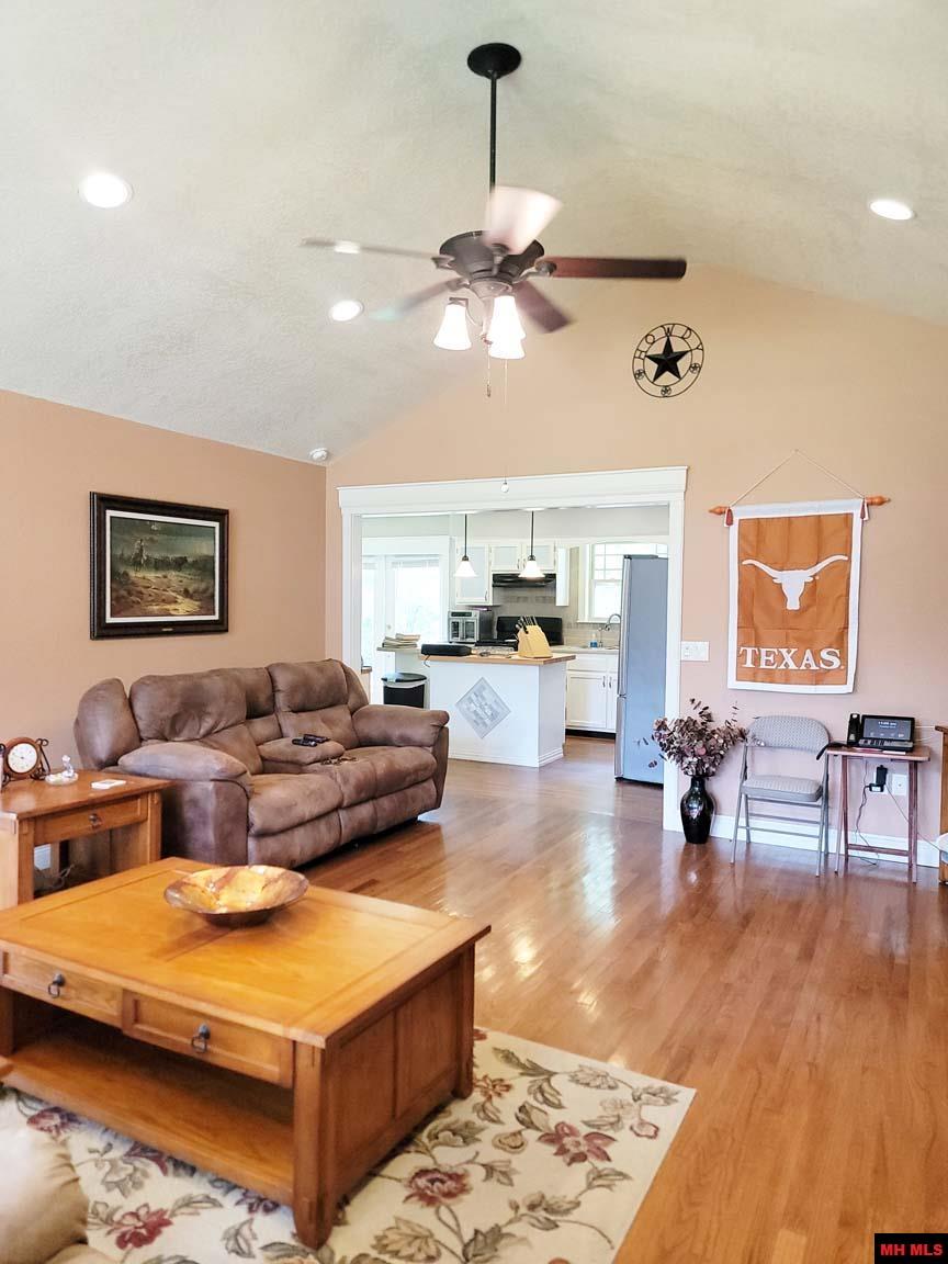 1345 SYCAMORE SPRINGS ROAD Mountain Home, AR