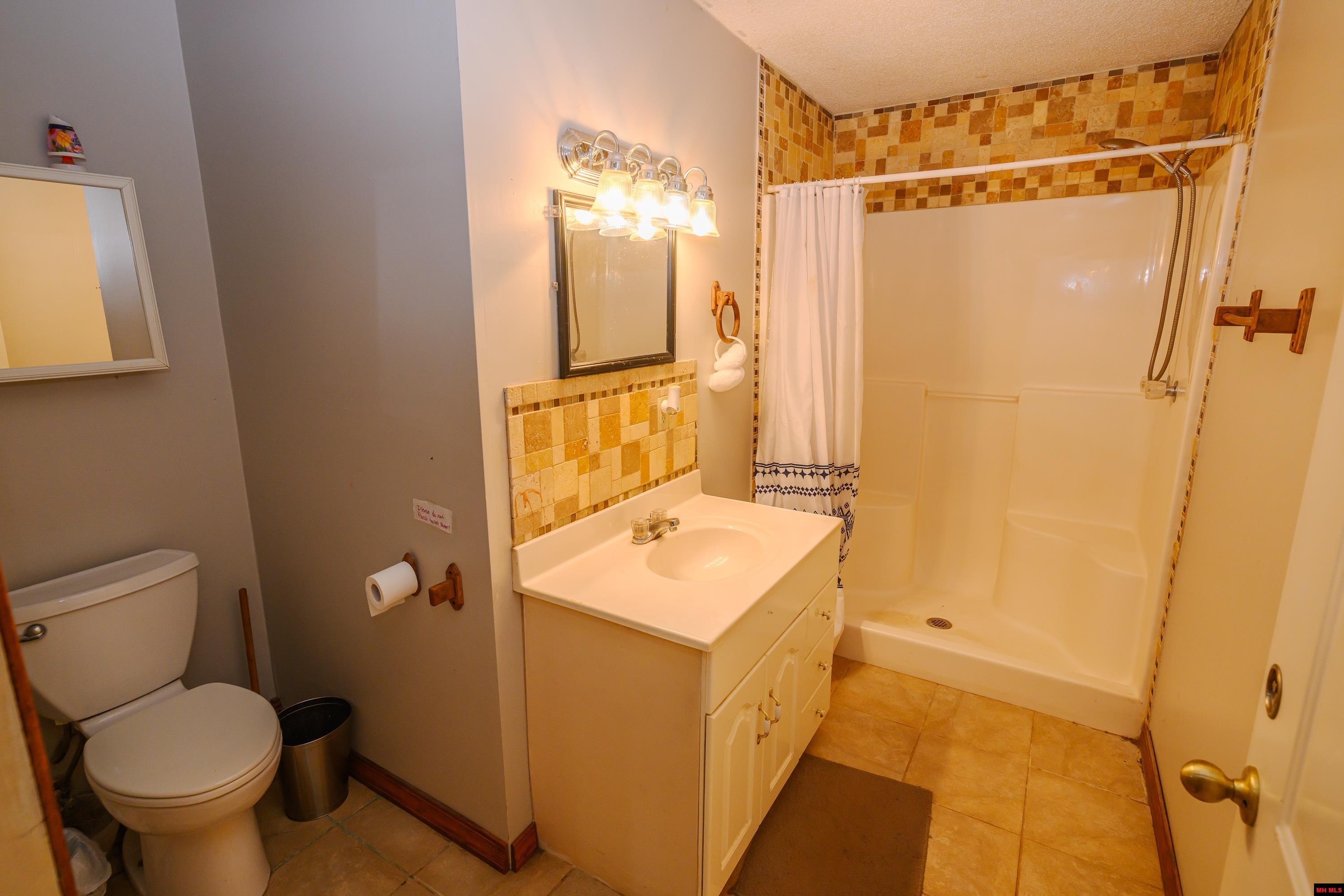 226 DEER PARK LOOP Mountain Home, AR
