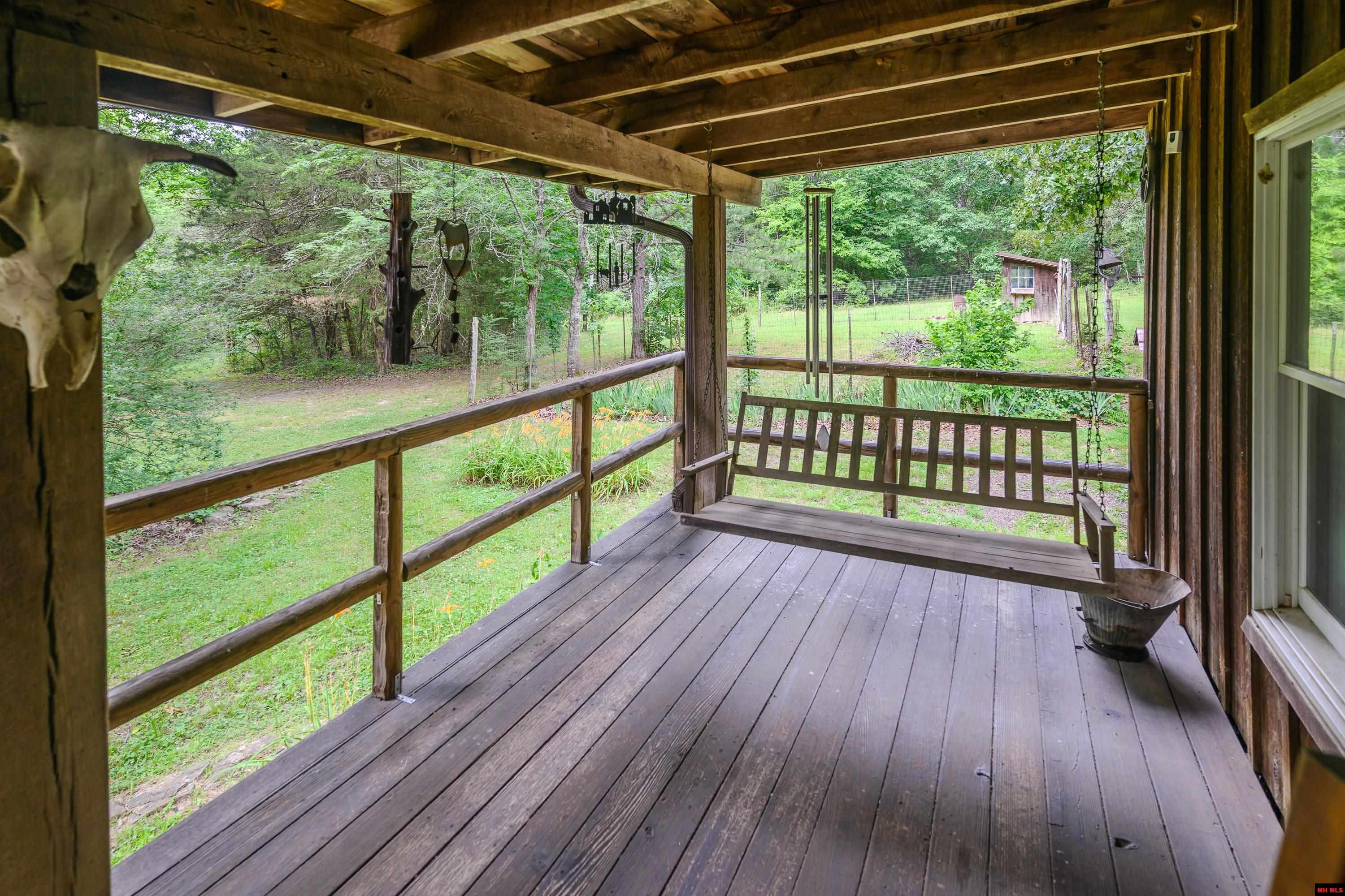 4409 Pleasant Valley Road