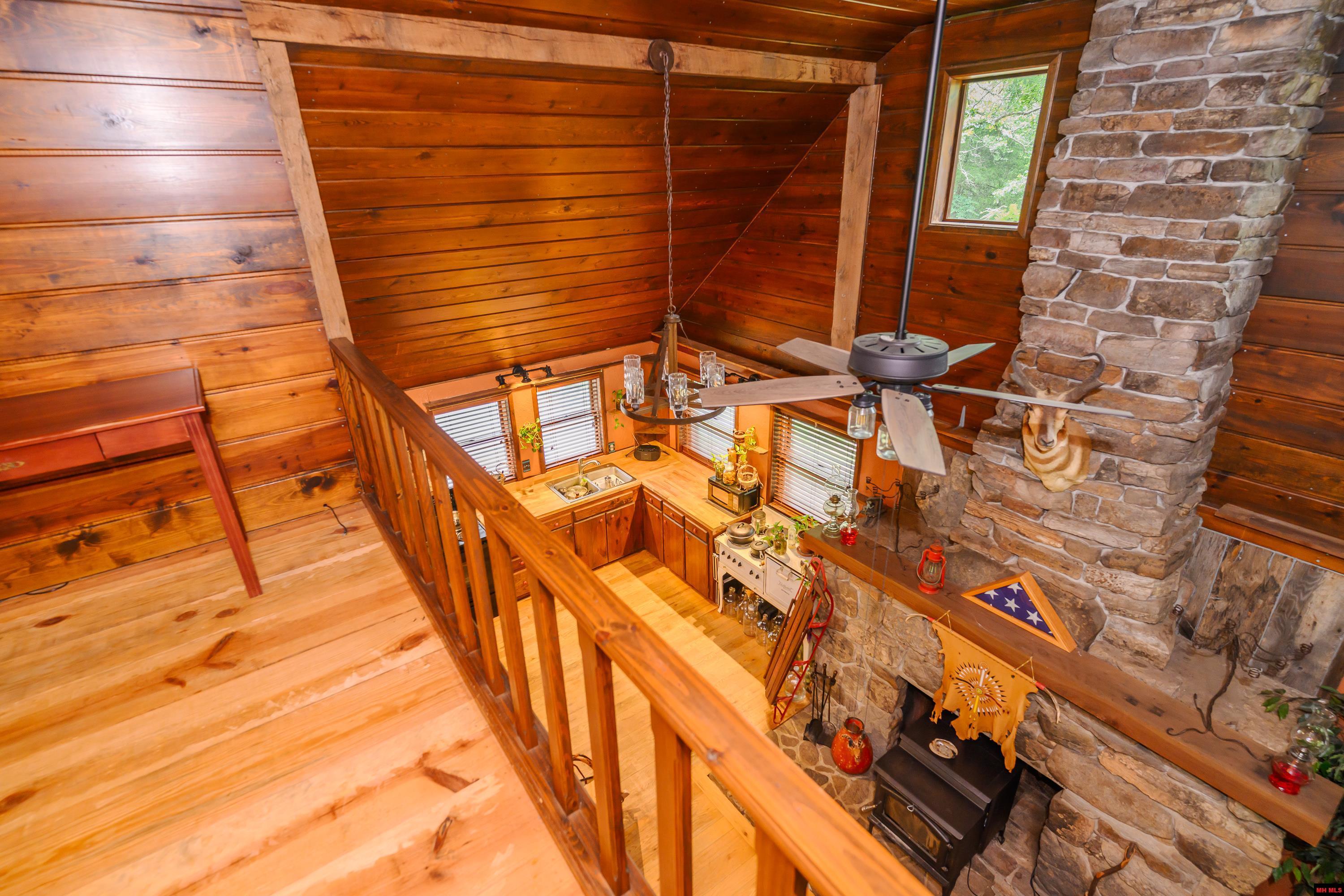 4409 Pleasant Valley Road