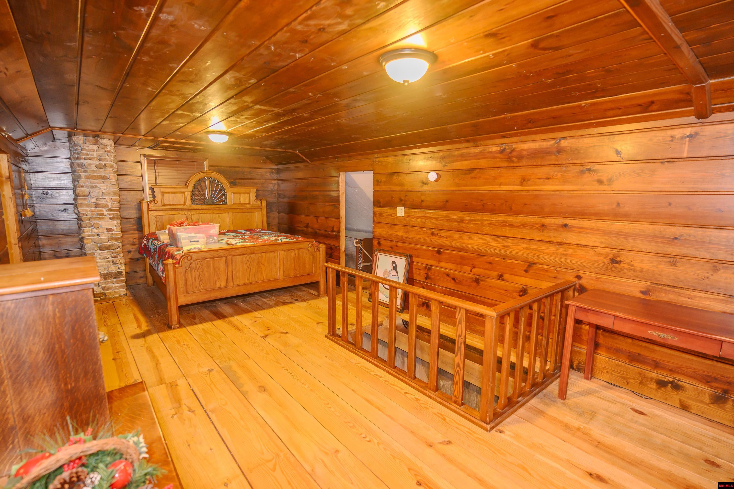 4409 Pleasant Valley Road