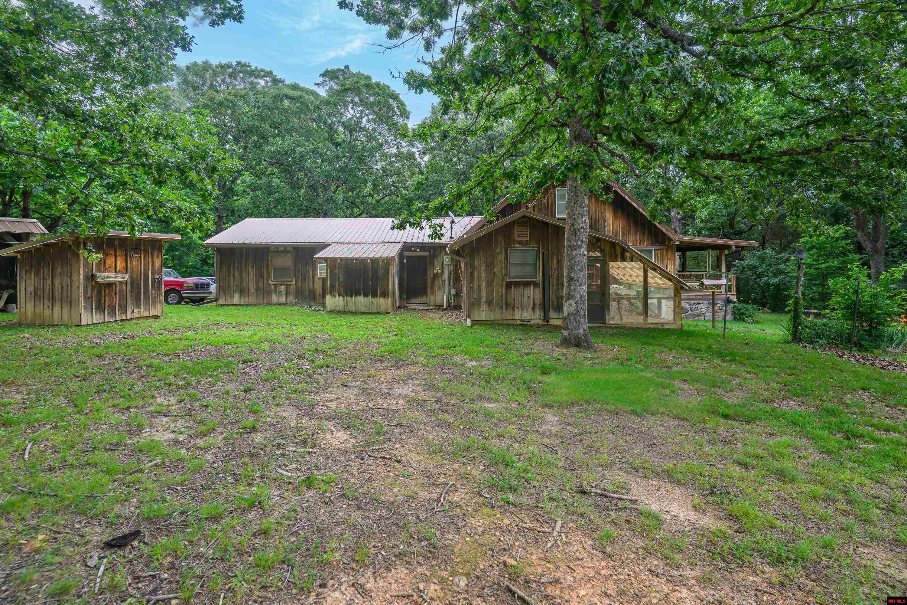 4409 Pleasant Valley Road
