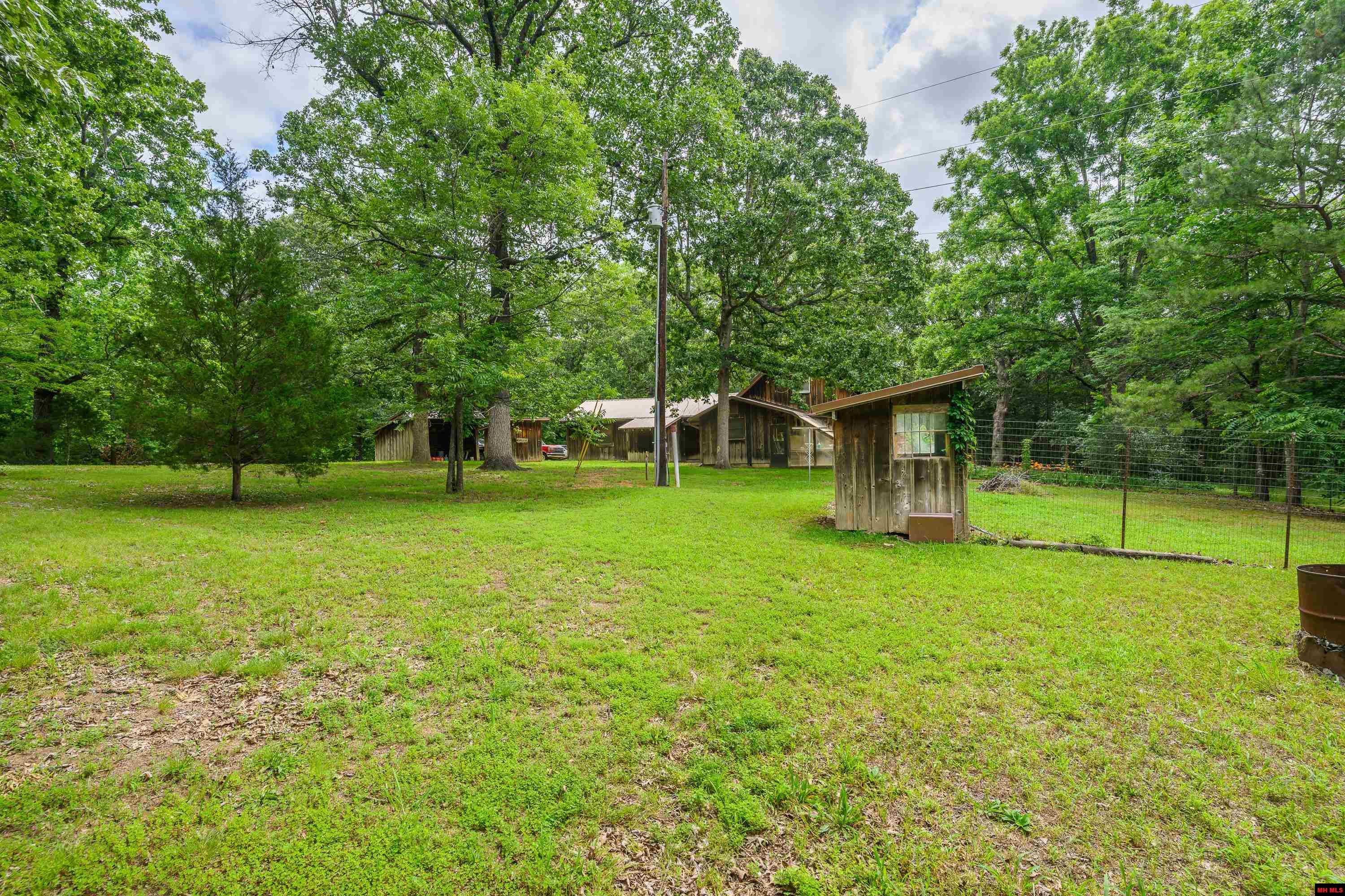 4409 Pleasant Valley Road