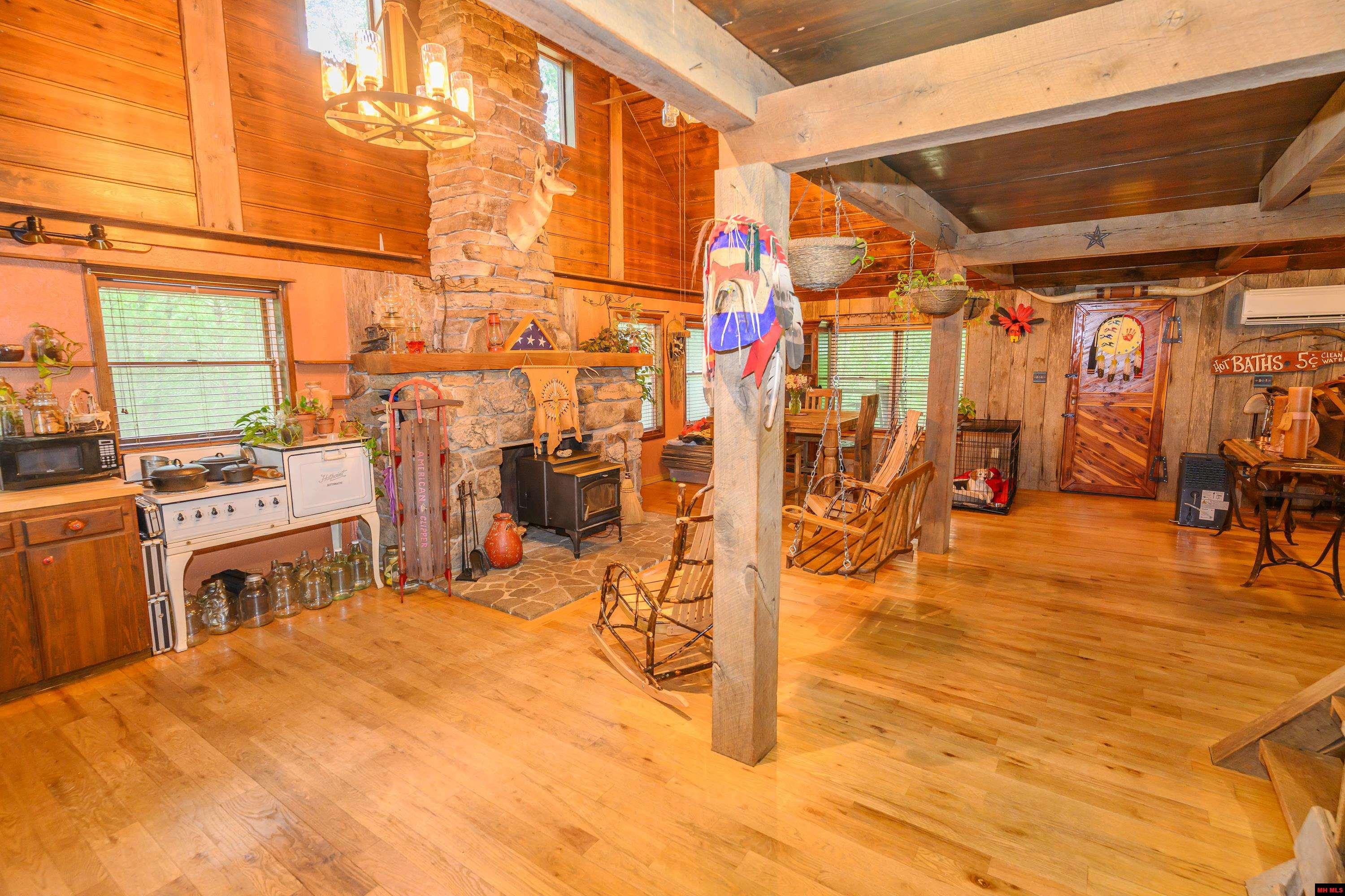 4409 Pleasant Valley Road