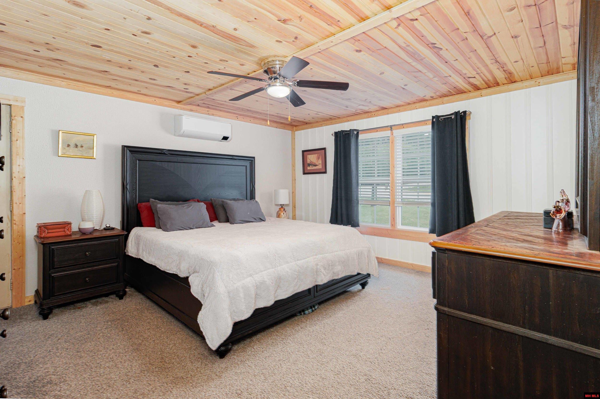 1203 BULL SHOALS DAM BOULEVARD Bull Shoals, AR