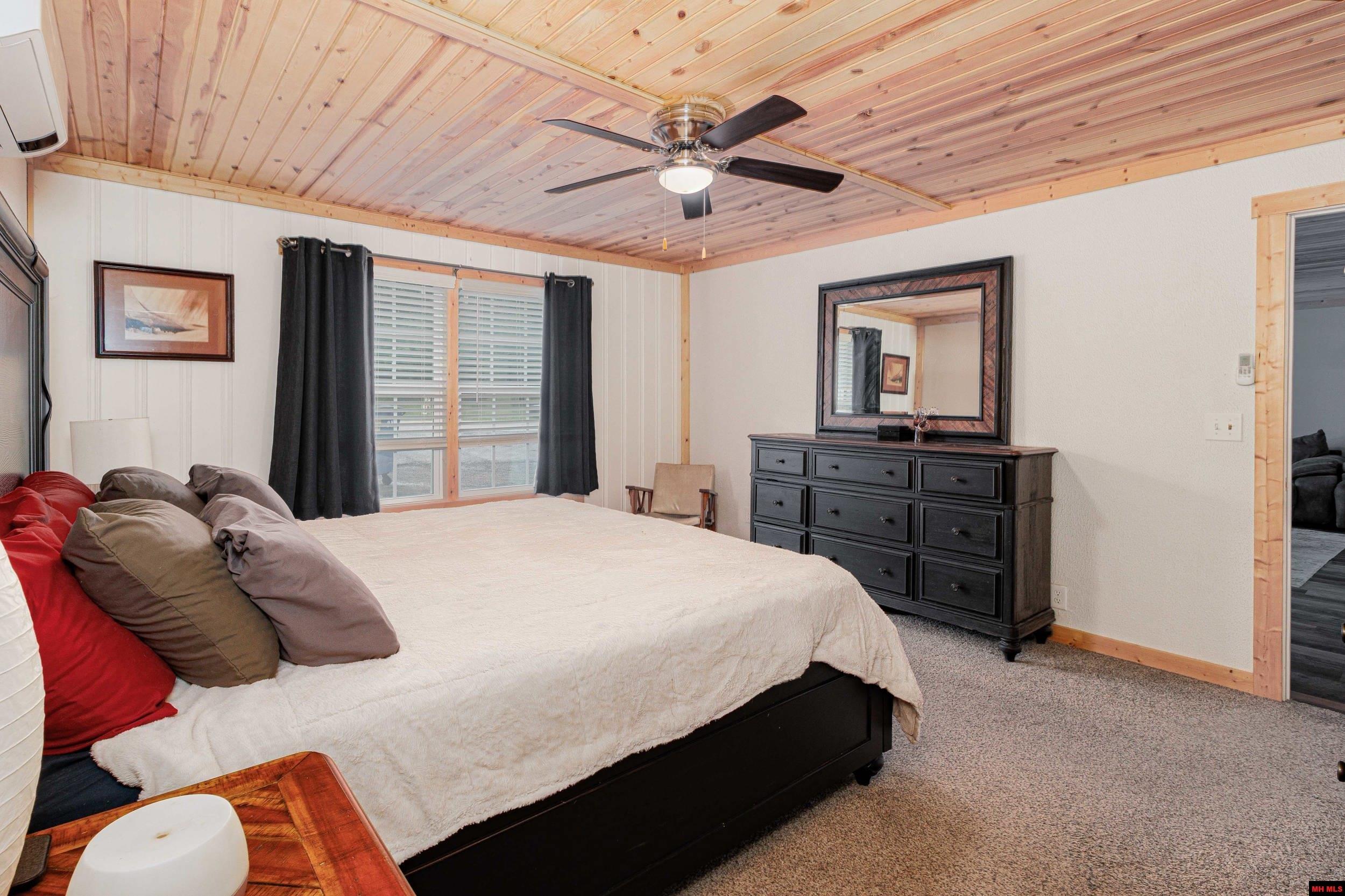 1203 BULL SHOALS DAM BOULEVARD Bull Shoals, AR