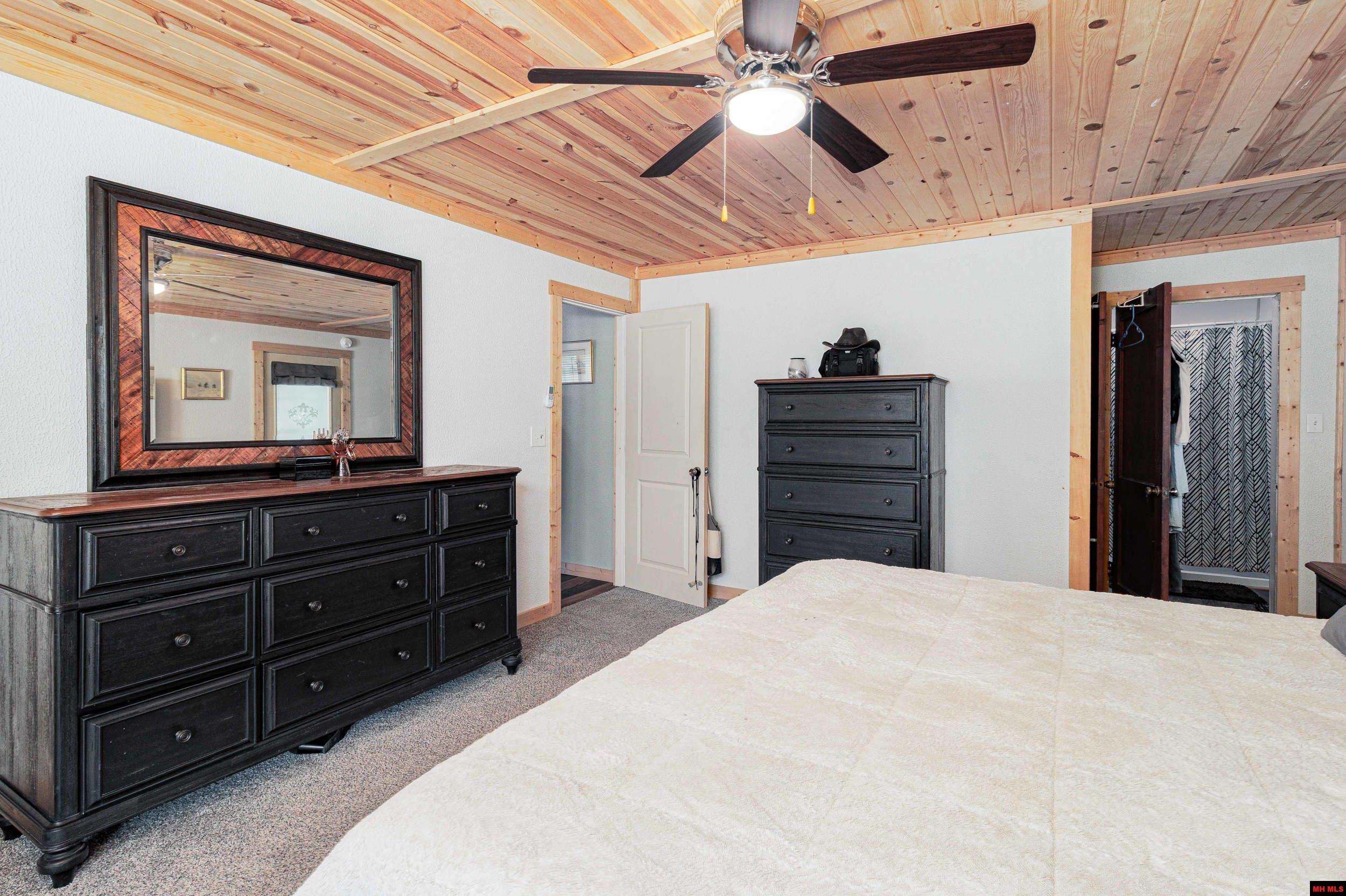 1203 BULL SHOALS DAM BOULEVARD Bull Shoals, AR